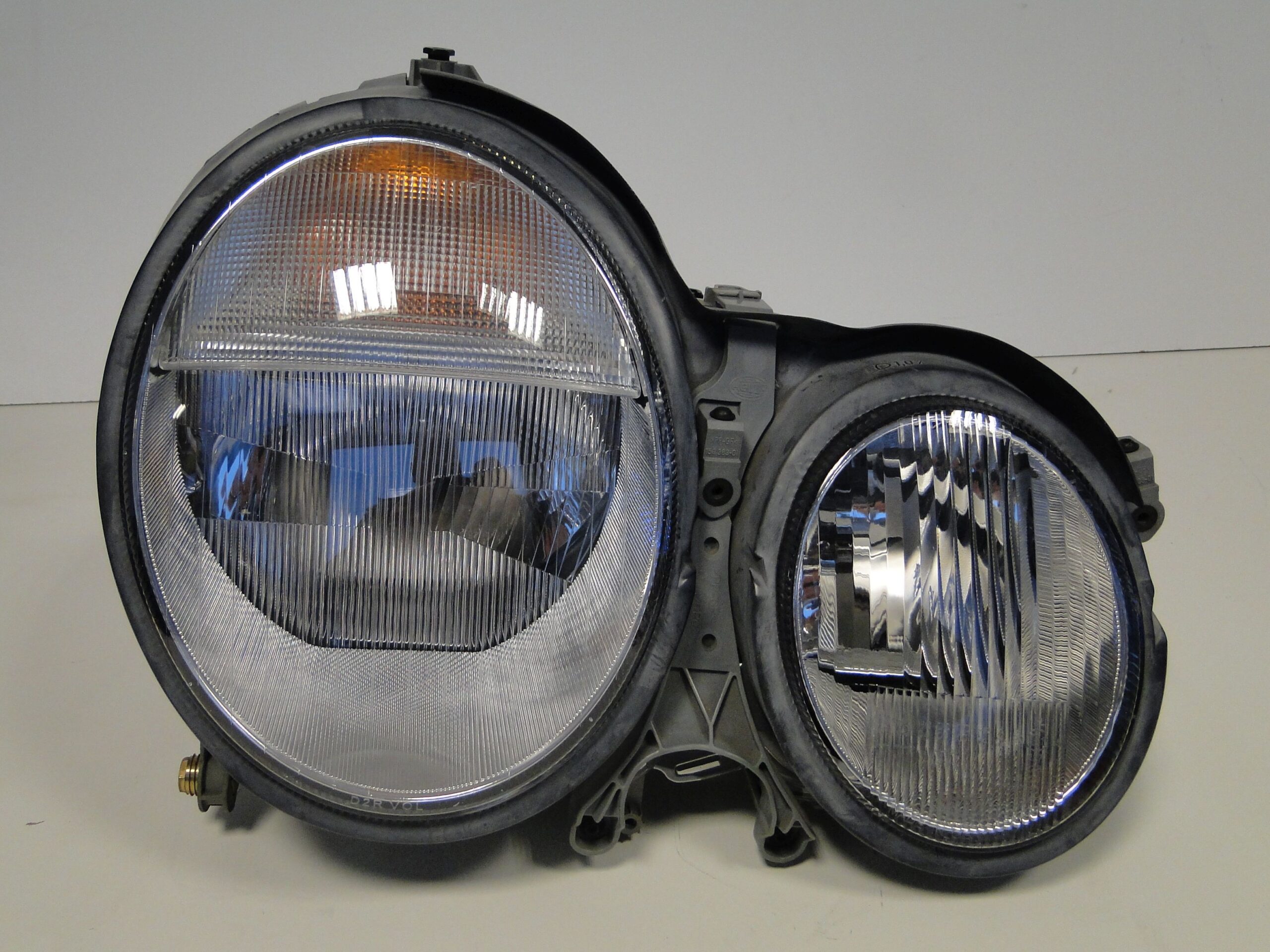 MERCEDES LAMPA PRAWA XENON KSEON PRZÓD E KLASA W210 S210 210 LIFT - obrazek 2