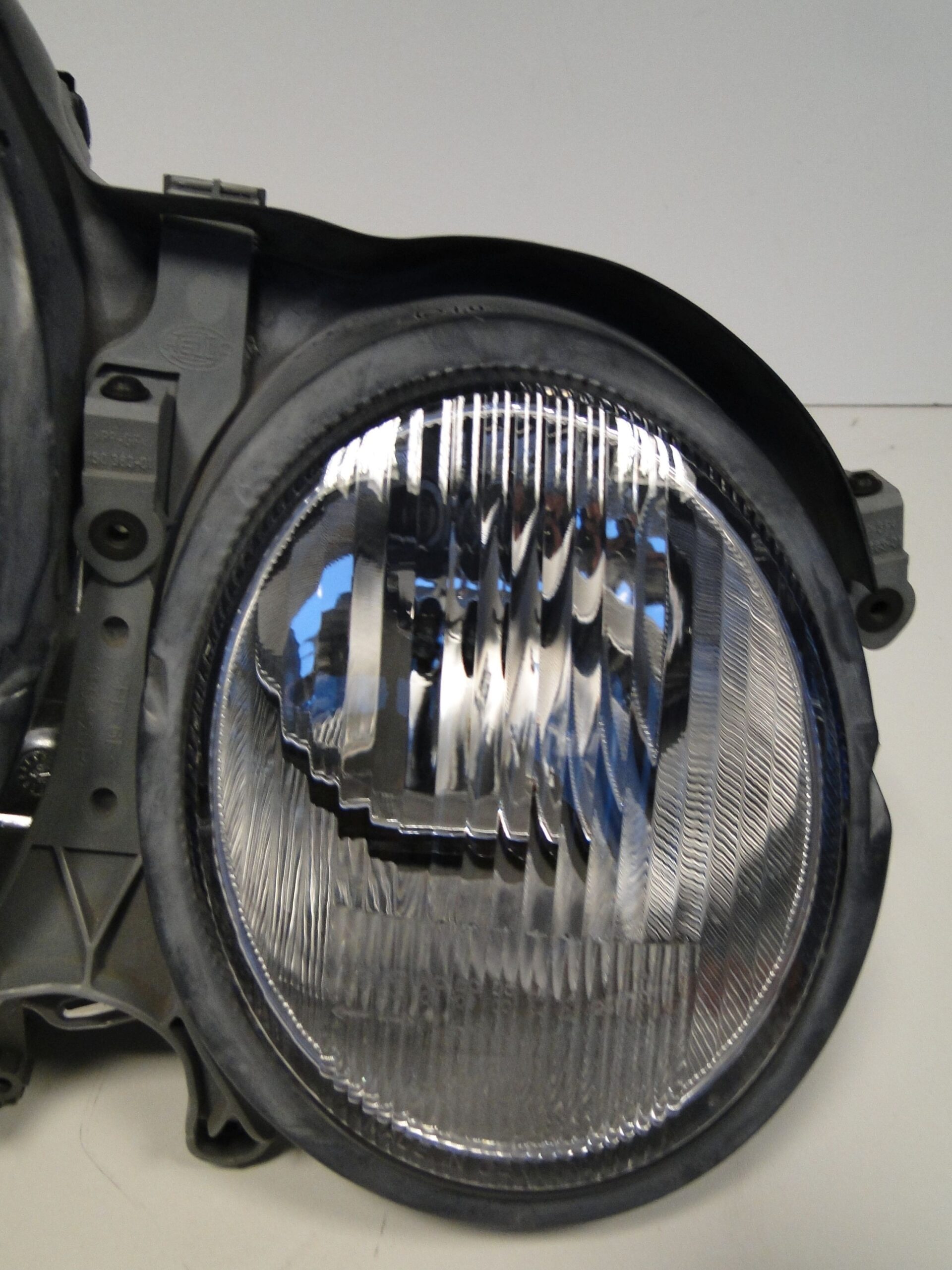 MERCEDES LAMPA PRAWA XENON KSEON PRZÓD E KLASA W210 S210 210 LIFT - obrazek 4