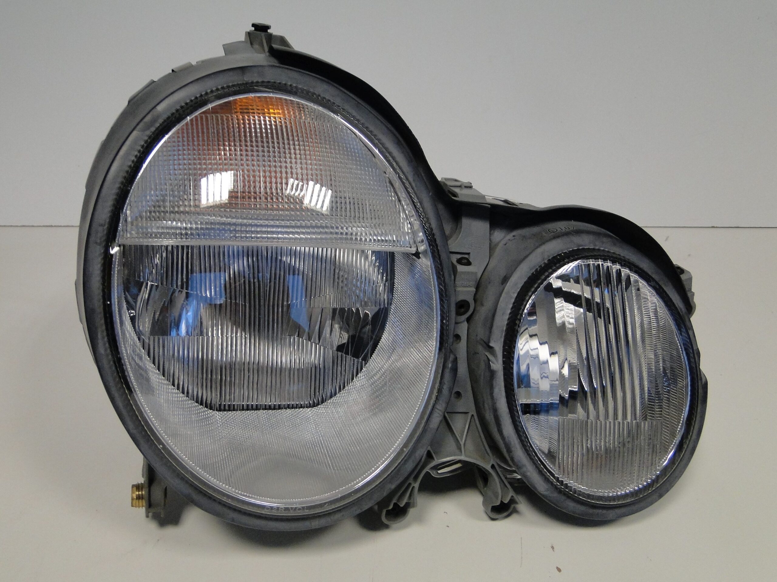 MERCEDES LAMPA PRAWA XENON KSEON PRZÓD E KLASA W210 S210 210 LIFT - obrazek 16