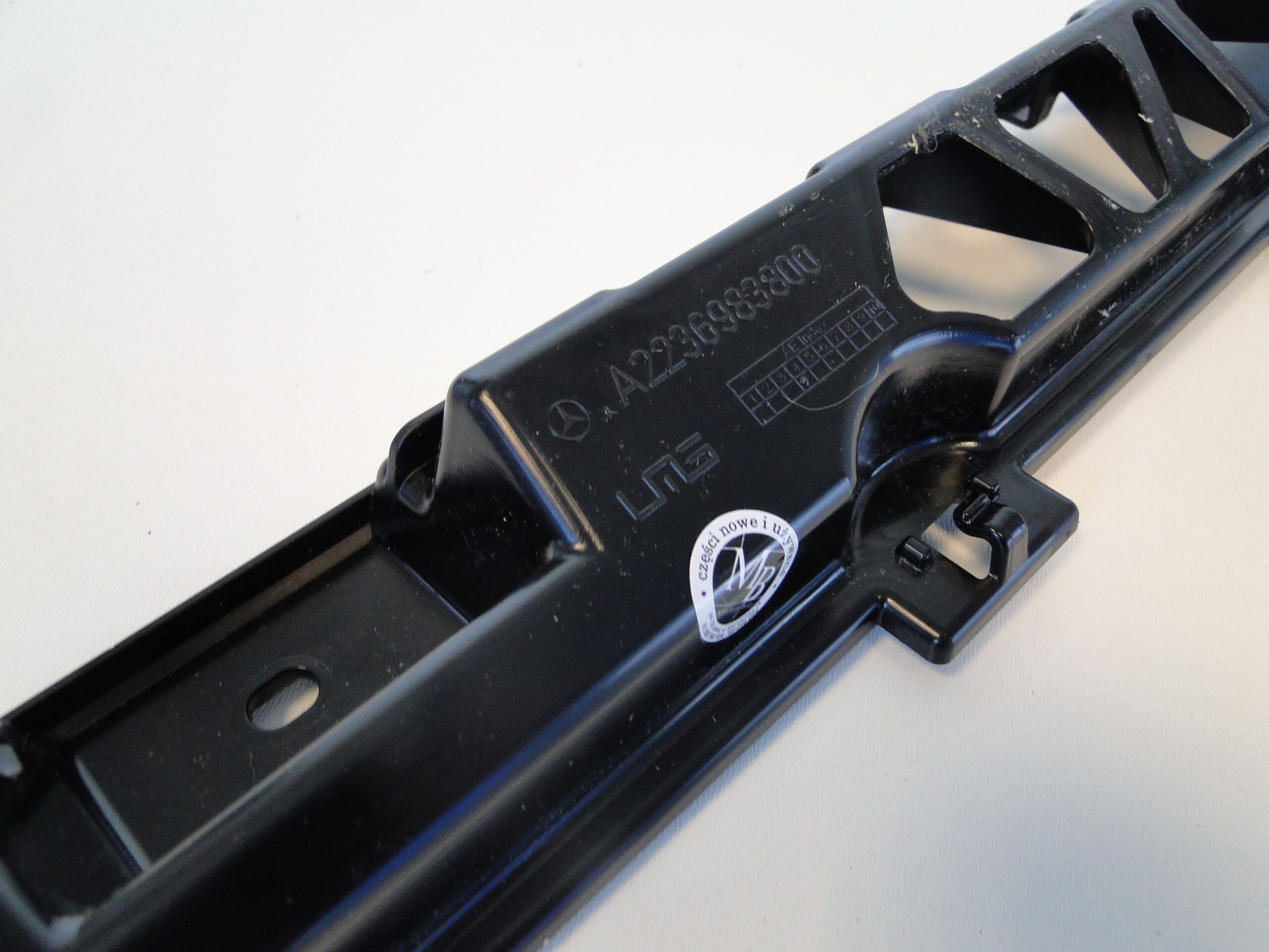 MERCEDES MOCOWANIE LISTWA PROGOWA PRAWA S KLASA 223 W223 MAYBACH Z223 - obrazek 7