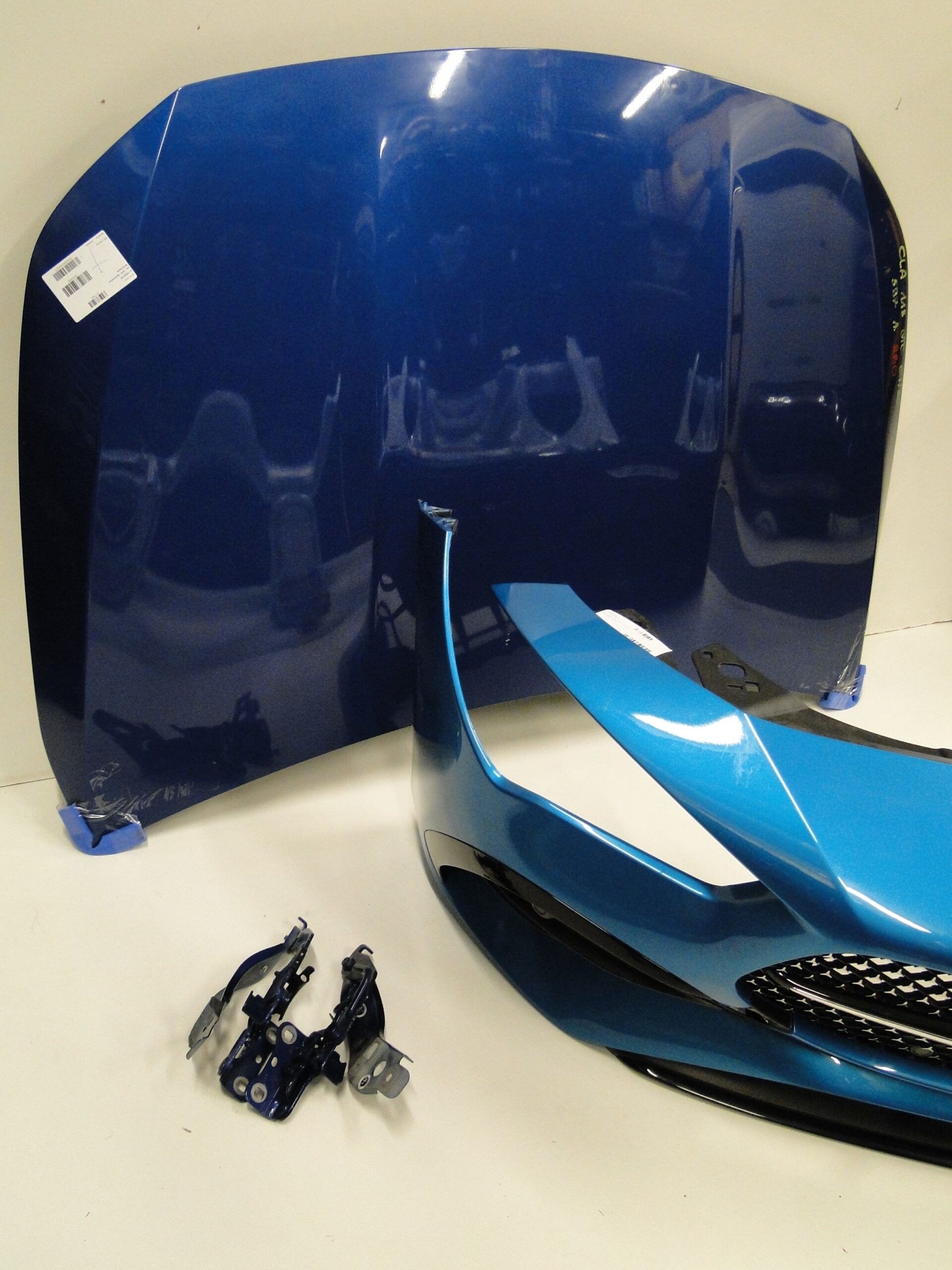 MERCEDES MASKA POKRYWA SILNIKA NIEBIESKA 970 CLA 118 C118 X118 W118 - obrazek 2