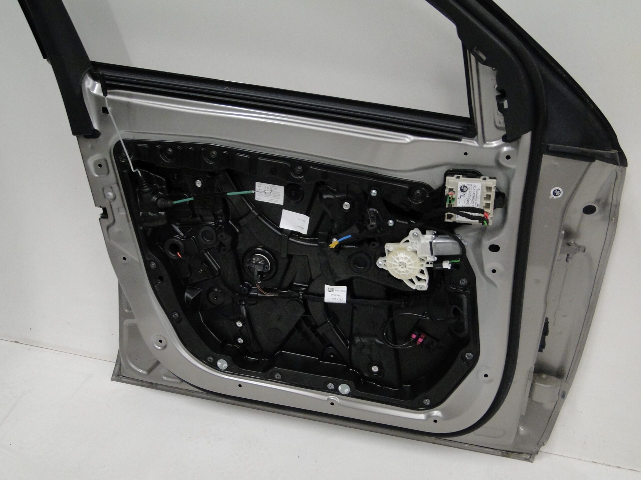 MERCEDES DRZWI LEWE PRZEDNIE SREBRNE 859 LEWY PRZÓD GLC 253 X253 SUV - obrazek 17