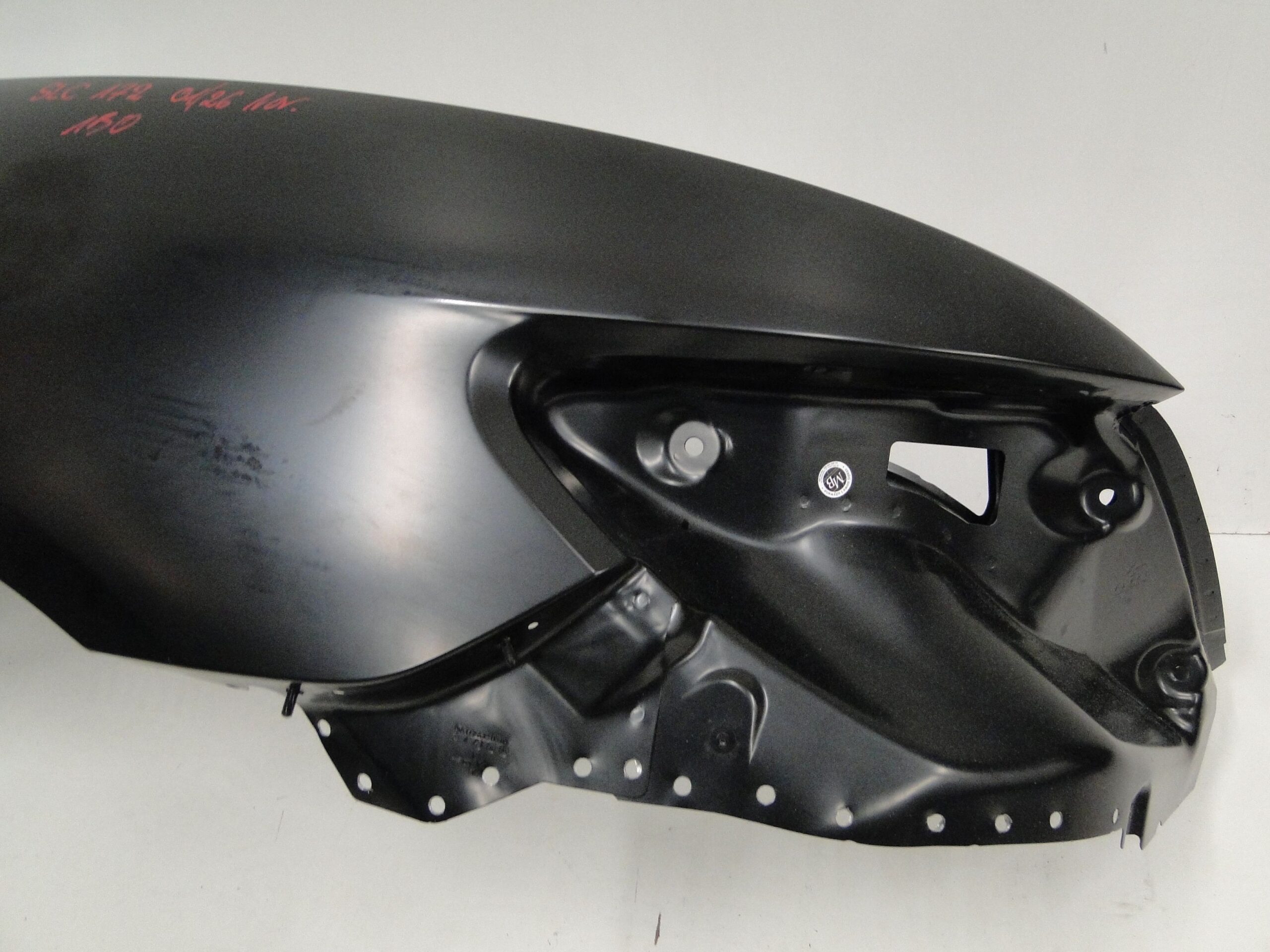 MERCEDES BŁOTNIK TYLNY LEWY TYŁ SLC 172 R172 - obrazek 10