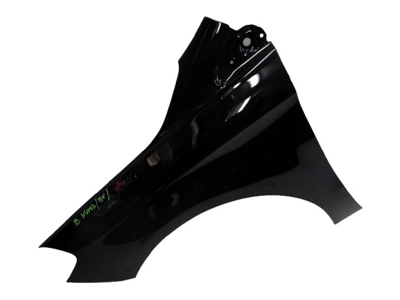 MERCEDES BŁOTNIK LEWY PRZEDNI CZARNY 696 B KLASA 246 W246