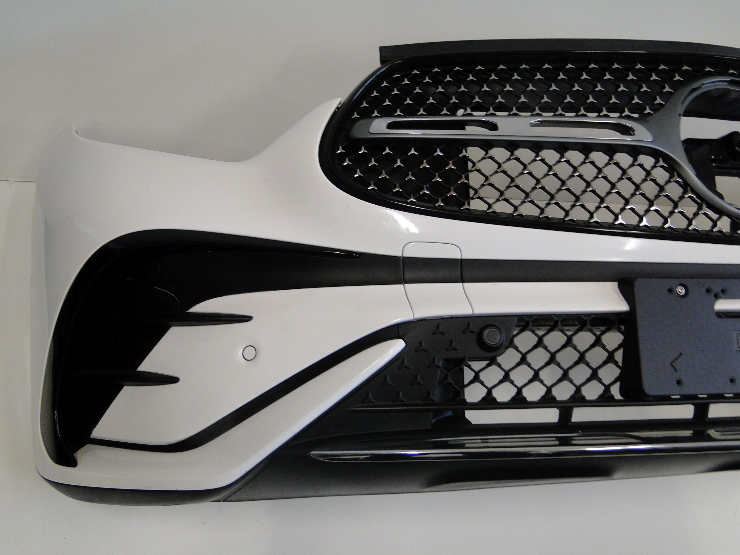 MERCEDES ZDERZAK PRZEDNI AMG NA PTS BIAŁY 149 GLC 254 X254 SUV C254 COUPE - obrazek 3