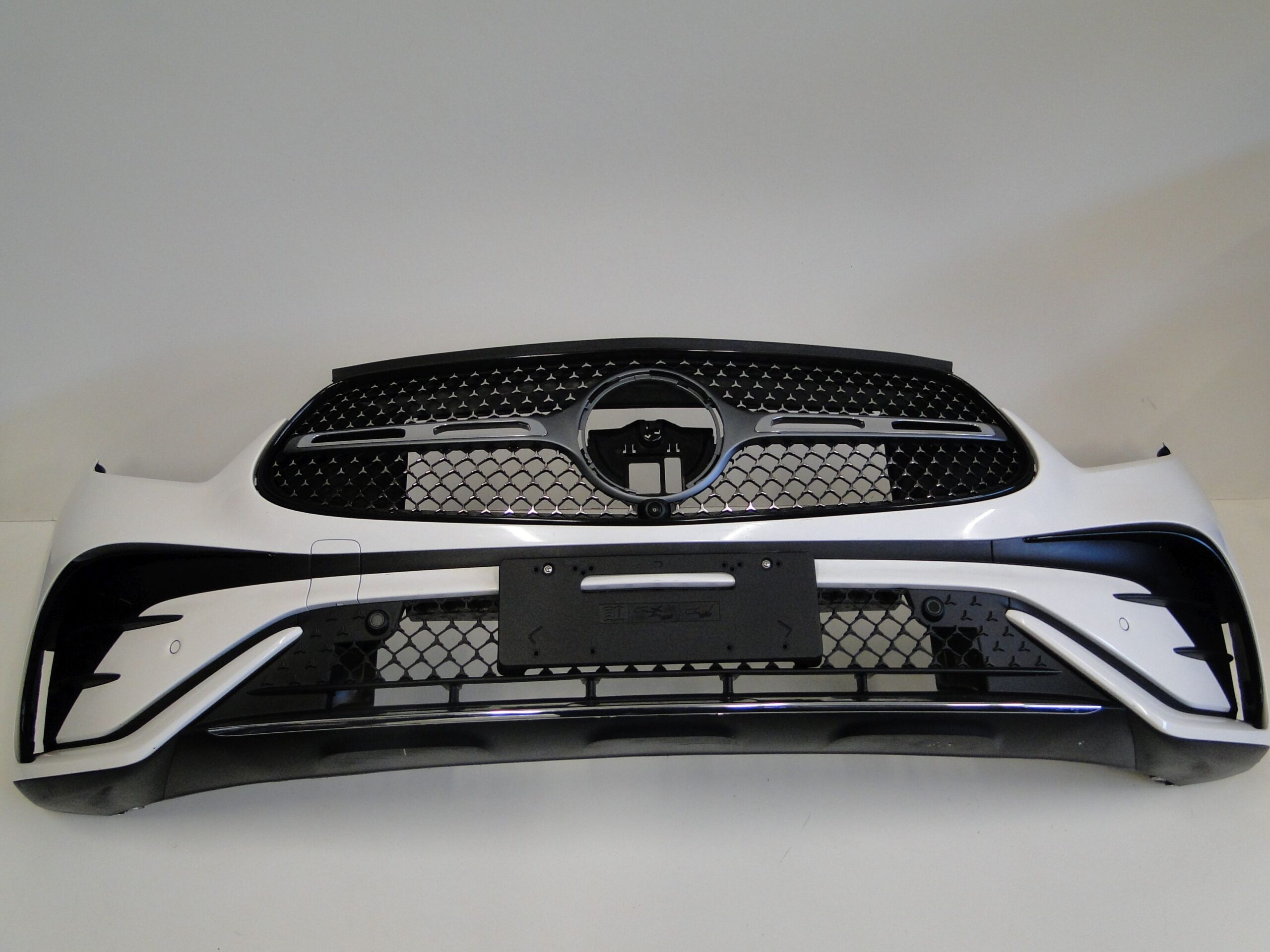 MERCEDES ZDERZAK PRZEDNI AMG NA PTS BIAŁY 149 GLC 254 X254 SUV C254 COUPE - obrazek 2