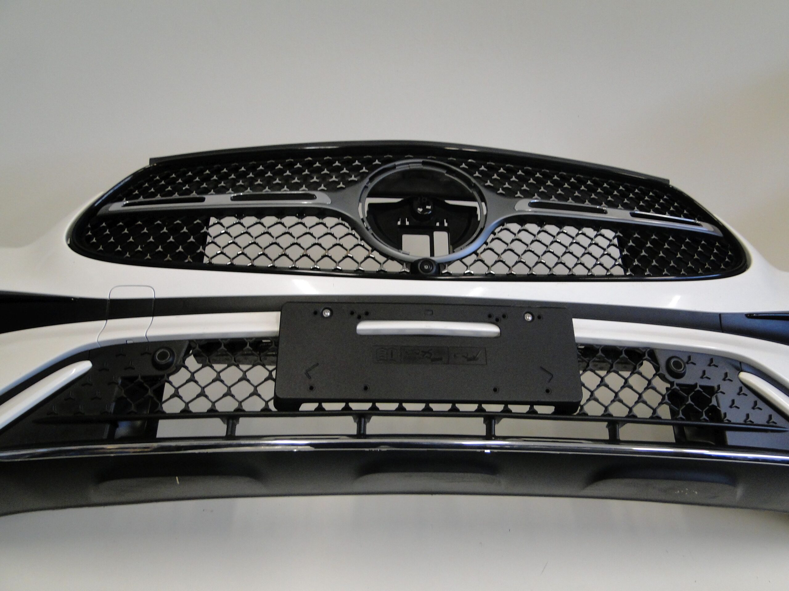 MERCEDES ZDERZAK PRZEDNI AMG NA PTS BIAŁY 149 GLC 254 X254 SUV C254 COUPE - obrazek 12