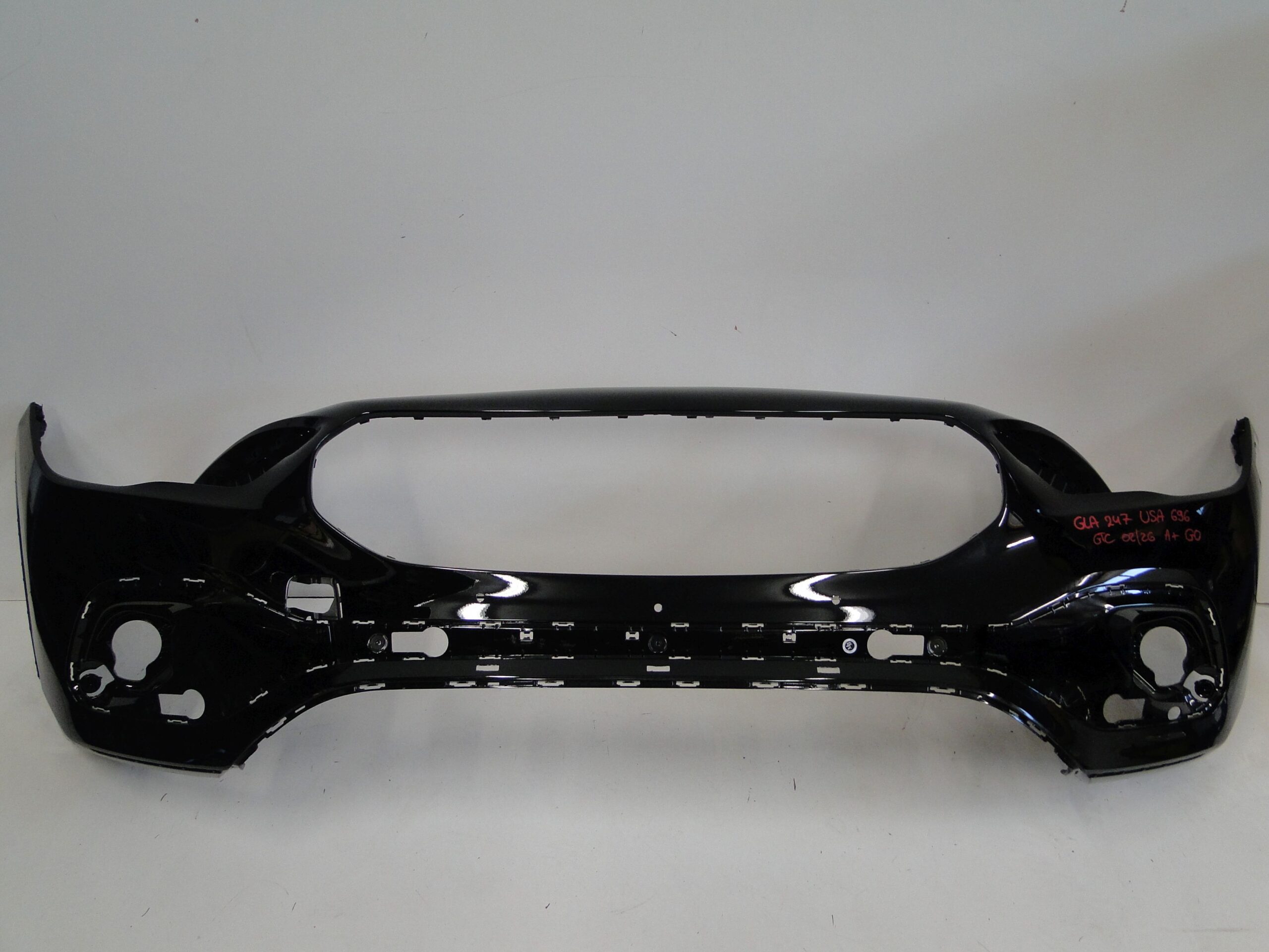 MERCEDES ZDERZAK PRZEDNI USA BEZ CZUJNIKÓW PTS GLA H247 247 PRZED LIFTEM - obrazek 8