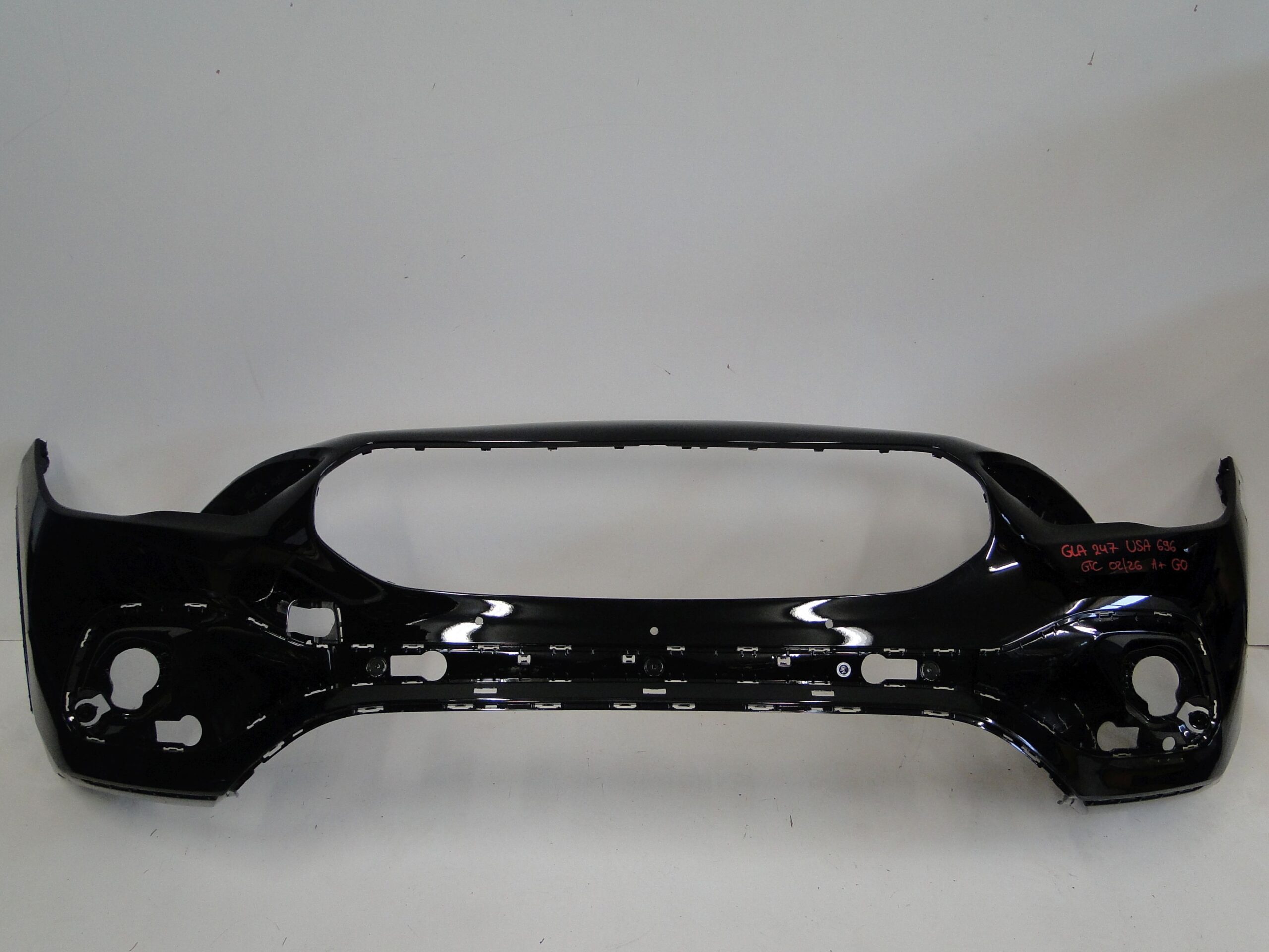 MERCEDES ZDERZAK PRZEDNI USA BEZ CZUJNIKÓW PTS GLA H247 247 PRZED LIFTEM - obrazek 4