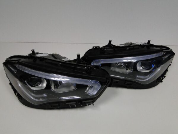 MERCEDES LAMPA LEWA PRAWA LED HIGH PERFORMANCE KOMPLET CLA 118 W118