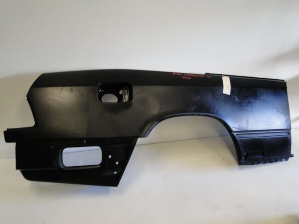 MERCEDES BŁOTNIK TYLNY PRAWY TYŁ E KLASA 124 CABRIO W124