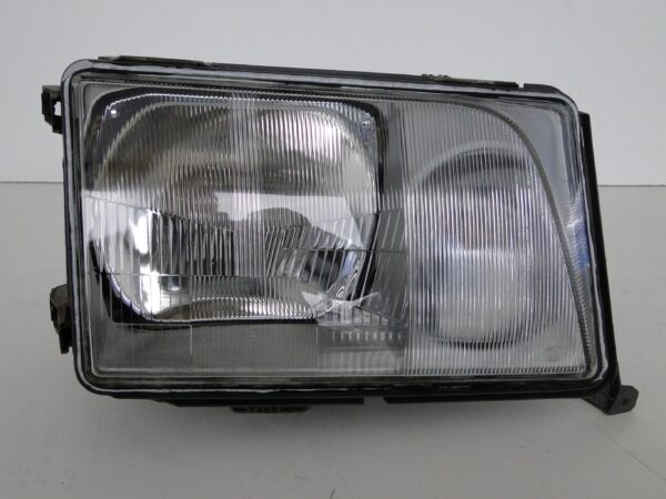 MERCEDES LAMPA PRAWA ZWYKŁA H4 HALOGEN E KLASA 124 W124 LIFT PO LIFCIE