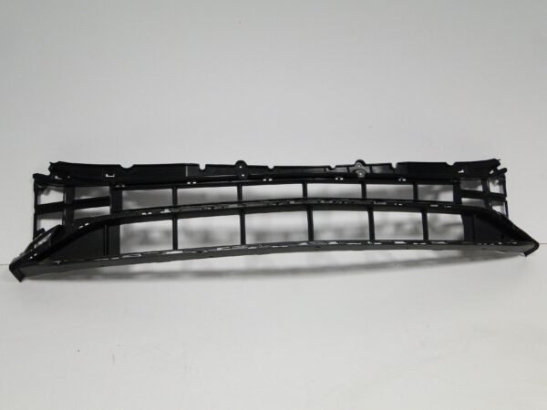 MERCEDES WSPORNIK DOLNY AMG KRATKA ŚRODKOWA W ZDERZAK PRZEDNI SL R232 232