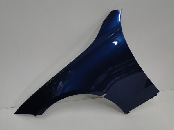 MERCEDES BŁOTNIK PRZEDNI LEWY NIEBIESKI C KLASA 206 W206 S206