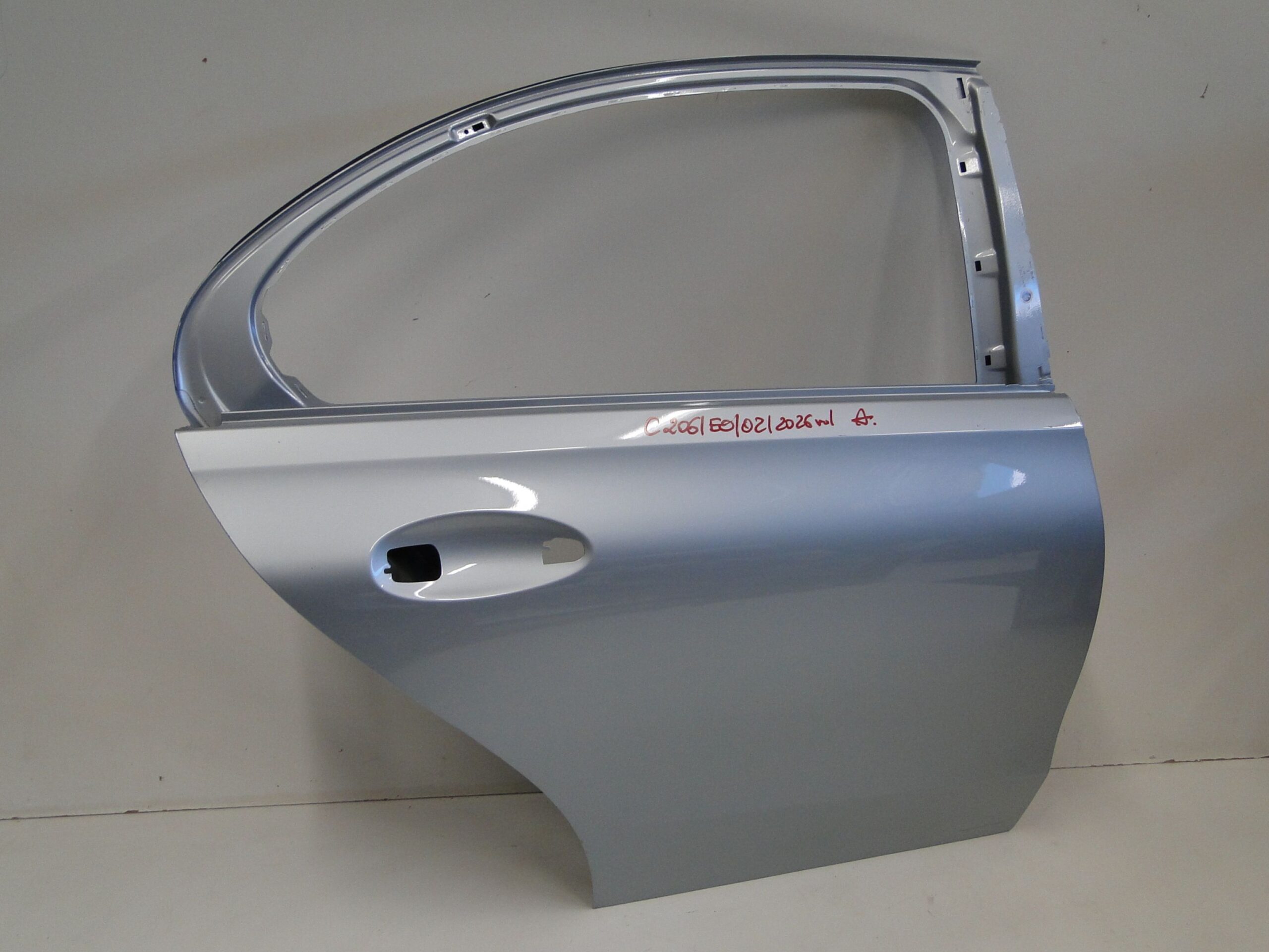 MERCEDES DRZWI TYLNE PRAWE SREBRNE TYŁ PRAWY C KLASA 206 W206 SEDAN - obrazek 6