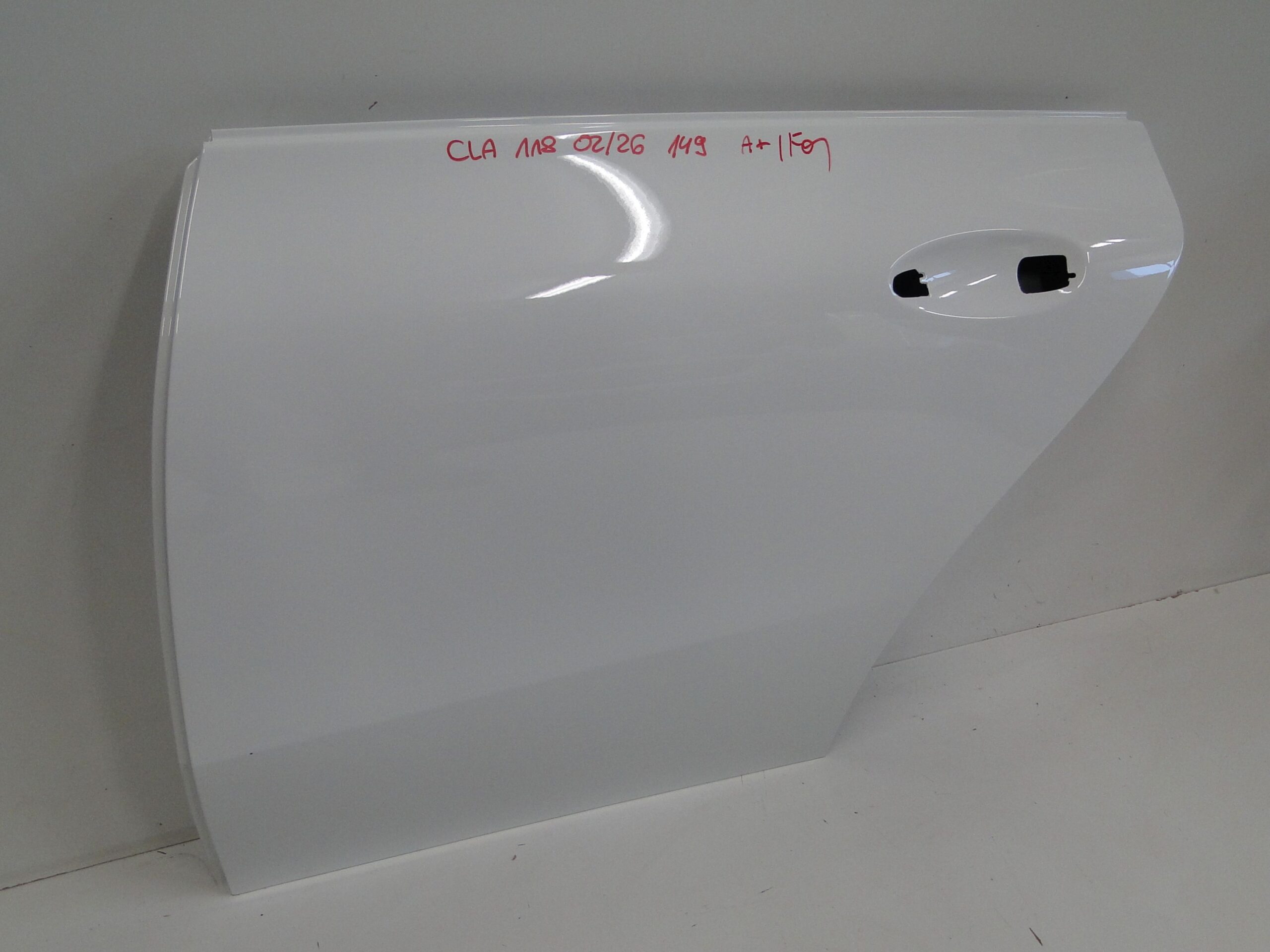 MERCEDES DRZWI TYLNE LEWE BIAŁE 149 TYŁ LEWY CLA 118 C118 X118 W118 - obrazek 5