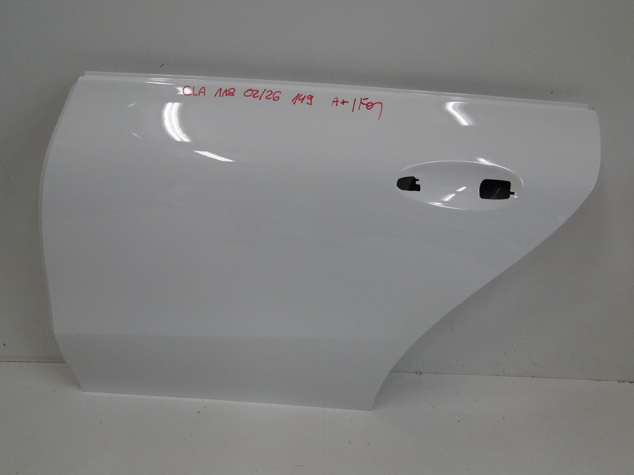 MERCEDES DRZWI TYLNE LEWE BIAŁE 149 TYŁ LEWY CLA 118 C118 X118 W118 - obrazek 6