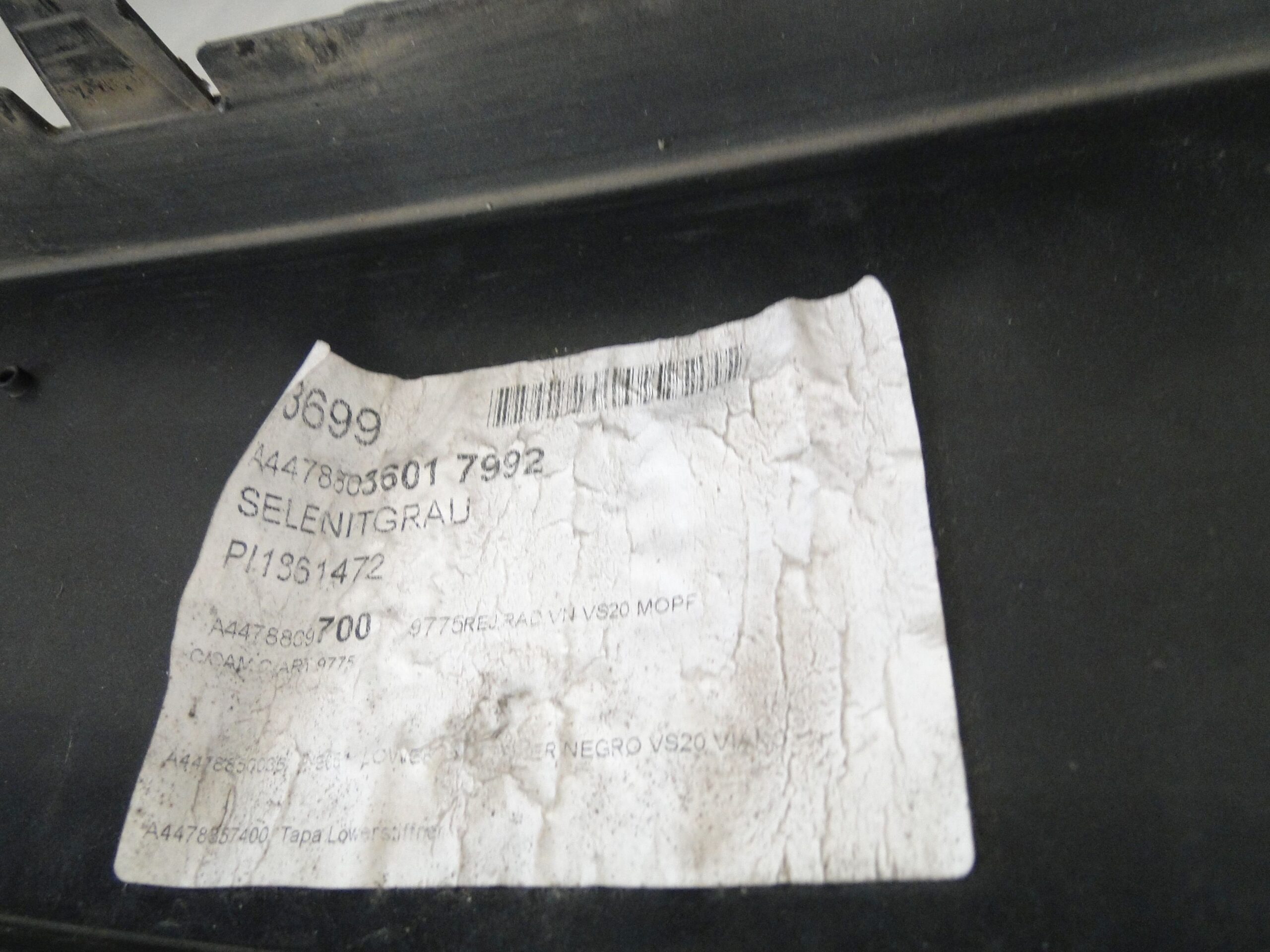 MERCEDES ZDERZAK PRZEDNI NA CZUJNIKI PTS SZARY V KLASA W447 447 LIFT - obrazek 15