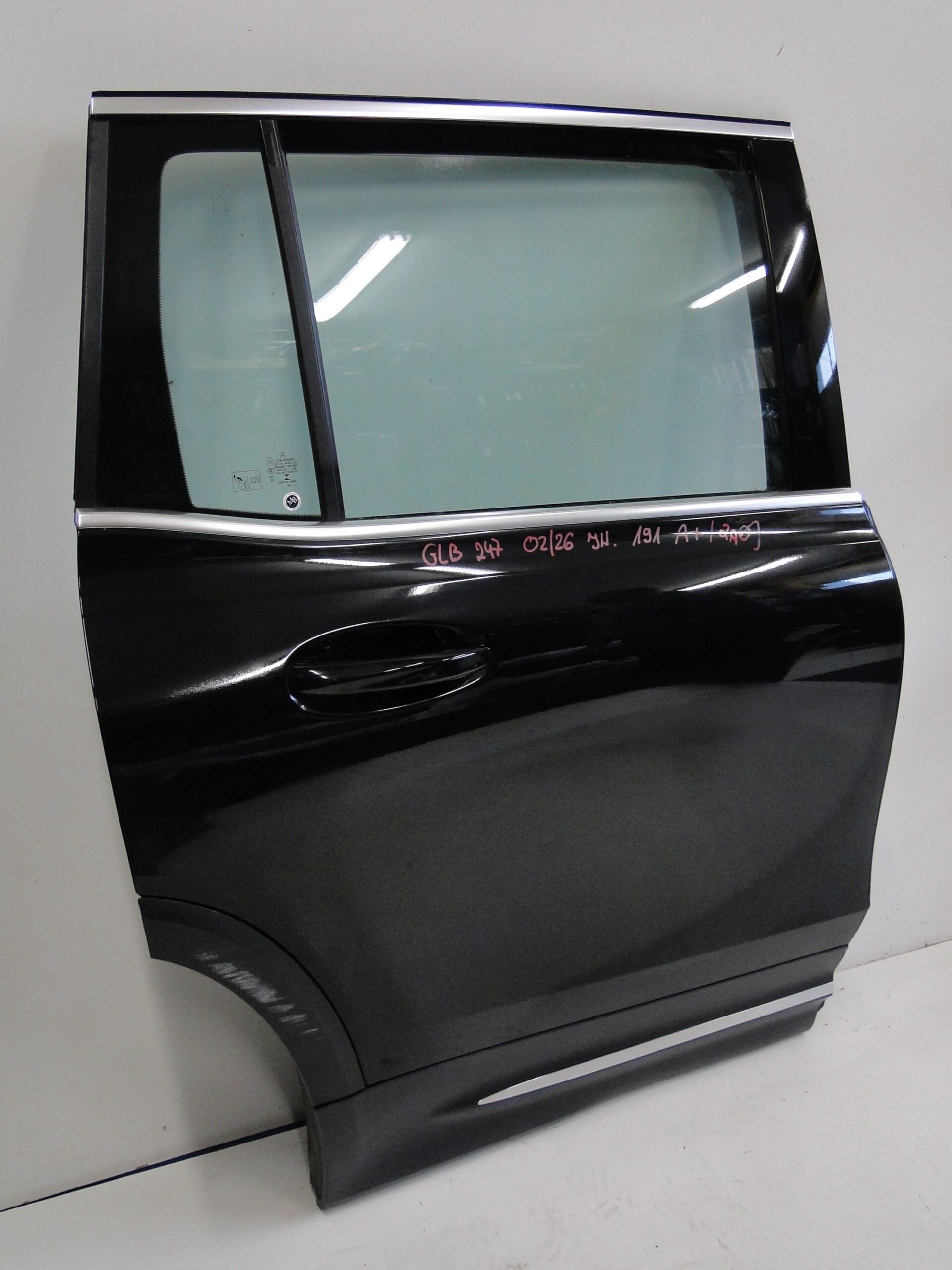 MERCEDES DRZWI TYLNE PRAWE CZARNE 191 TYŁ PRAWY GLB X247 247 - obrazek 3