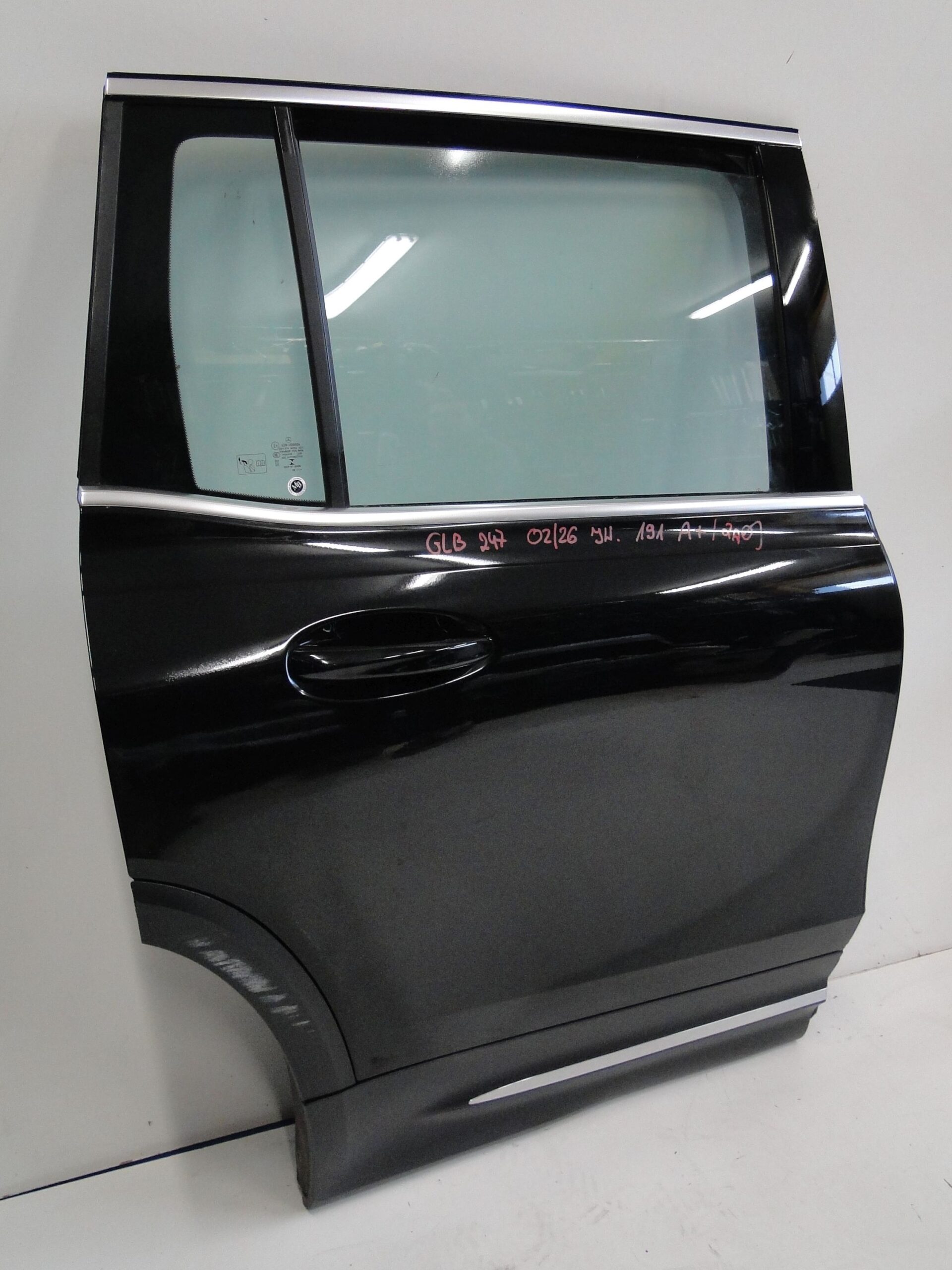 MERCEDES DRZWI TYLNE PRAWE CZARNE 191 TYŁ PRAWY GLB X247 247 - obrazek 5