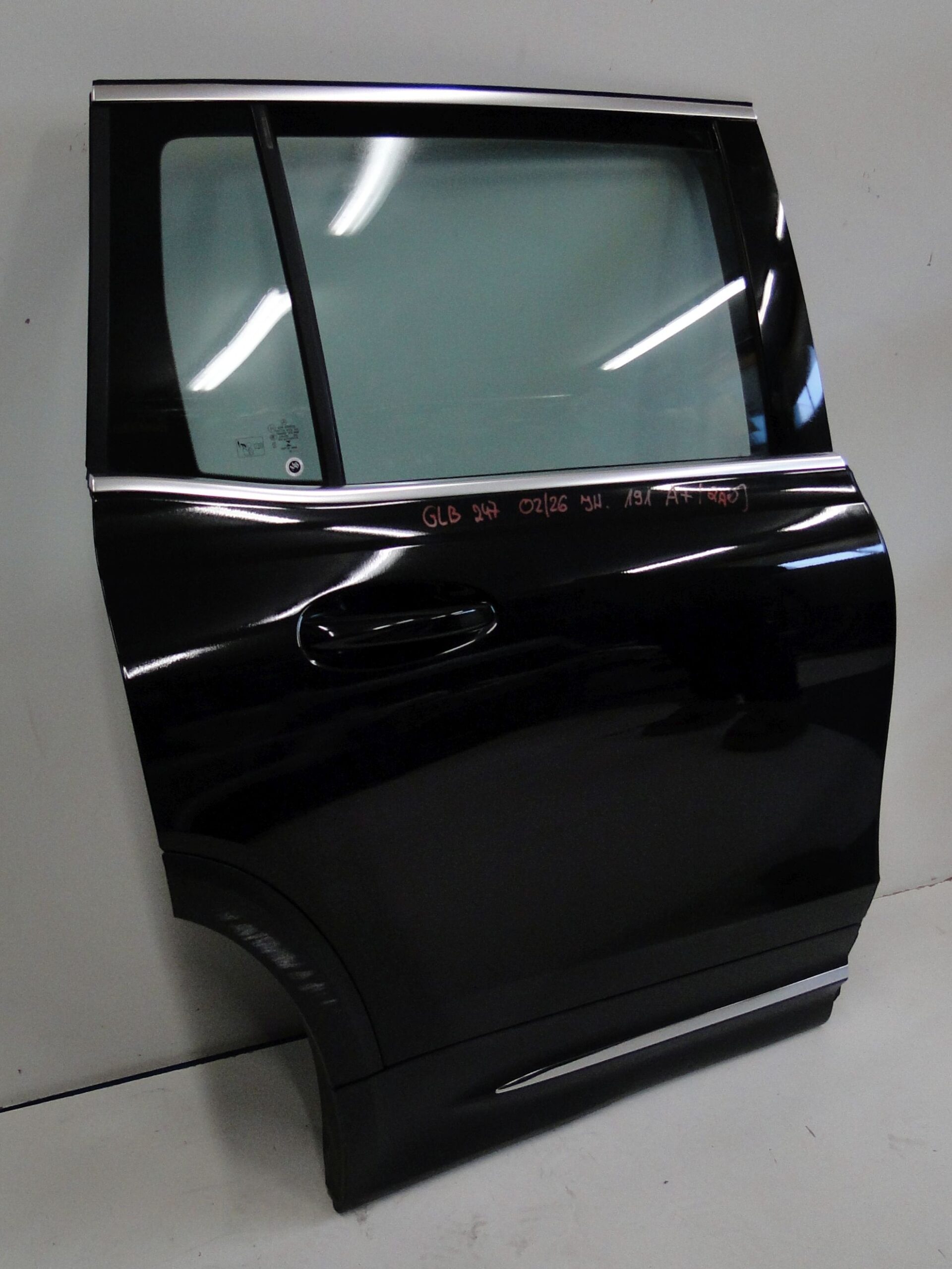 MERCEDES DRZWI TYLNE PRAWE CZARNE 191 TYŁ PRAWY GLB X247 247 - obrazek 2