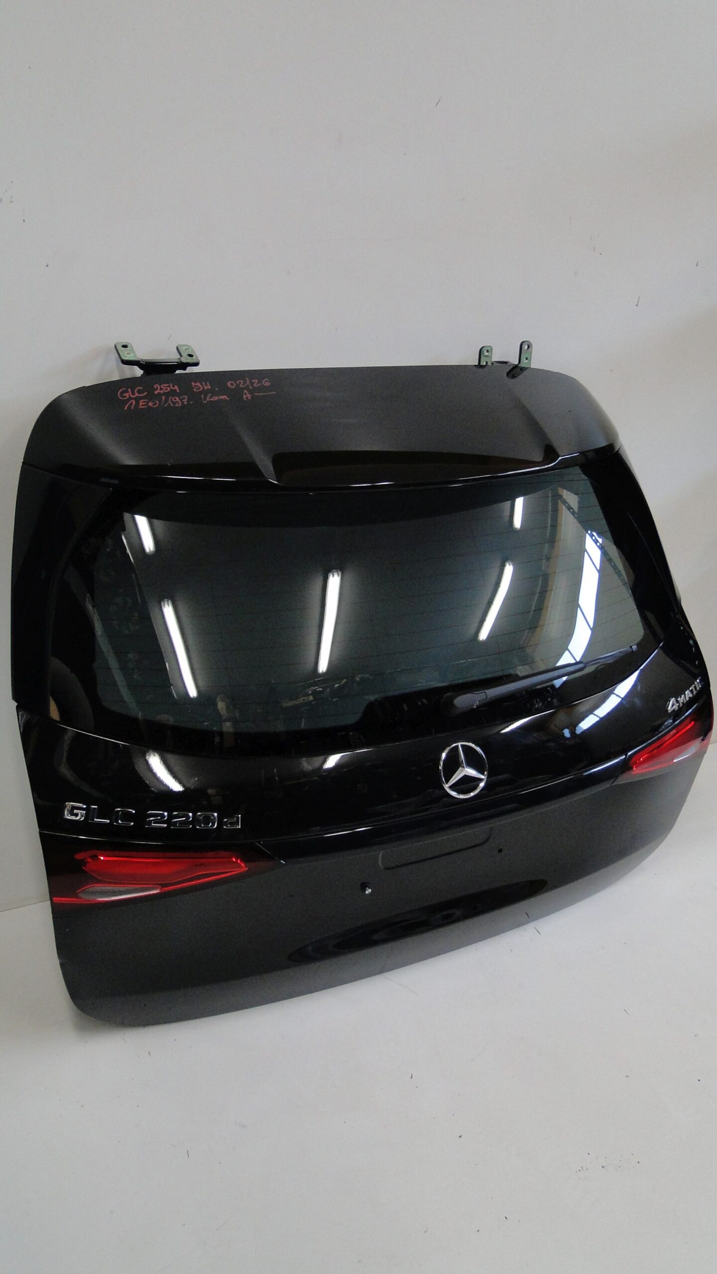 MERCEDES KLAPA TYLNA BAGAŻNIKA SZYBA CZARNA 197 GLC 254 X254 SUV - obrazek 5