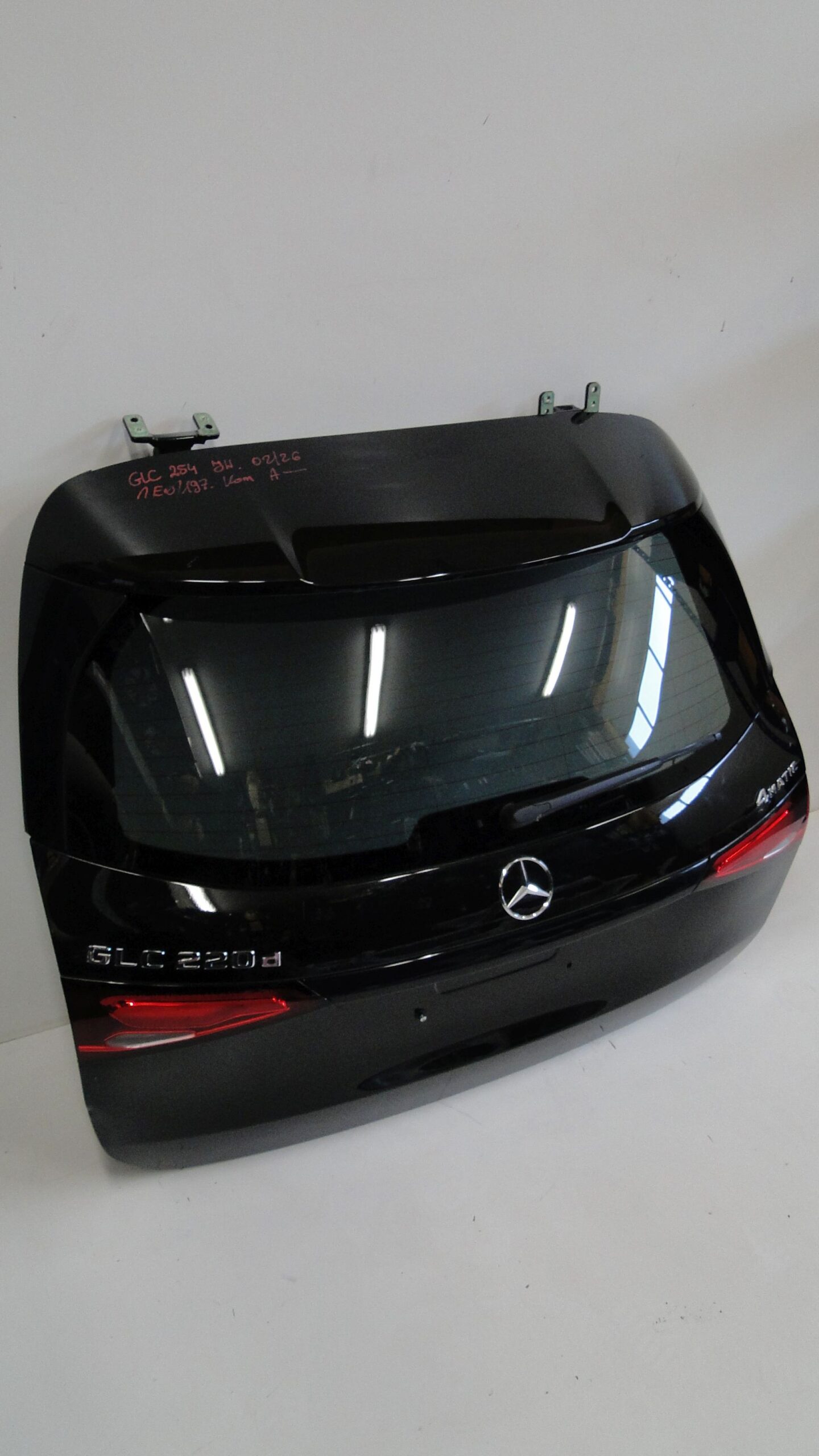 MERCEDES KLAPA TYLNA BAGAŻNIKA SZYBA CZARNA 197 GLC 254 X254 SUV - obrazek 3