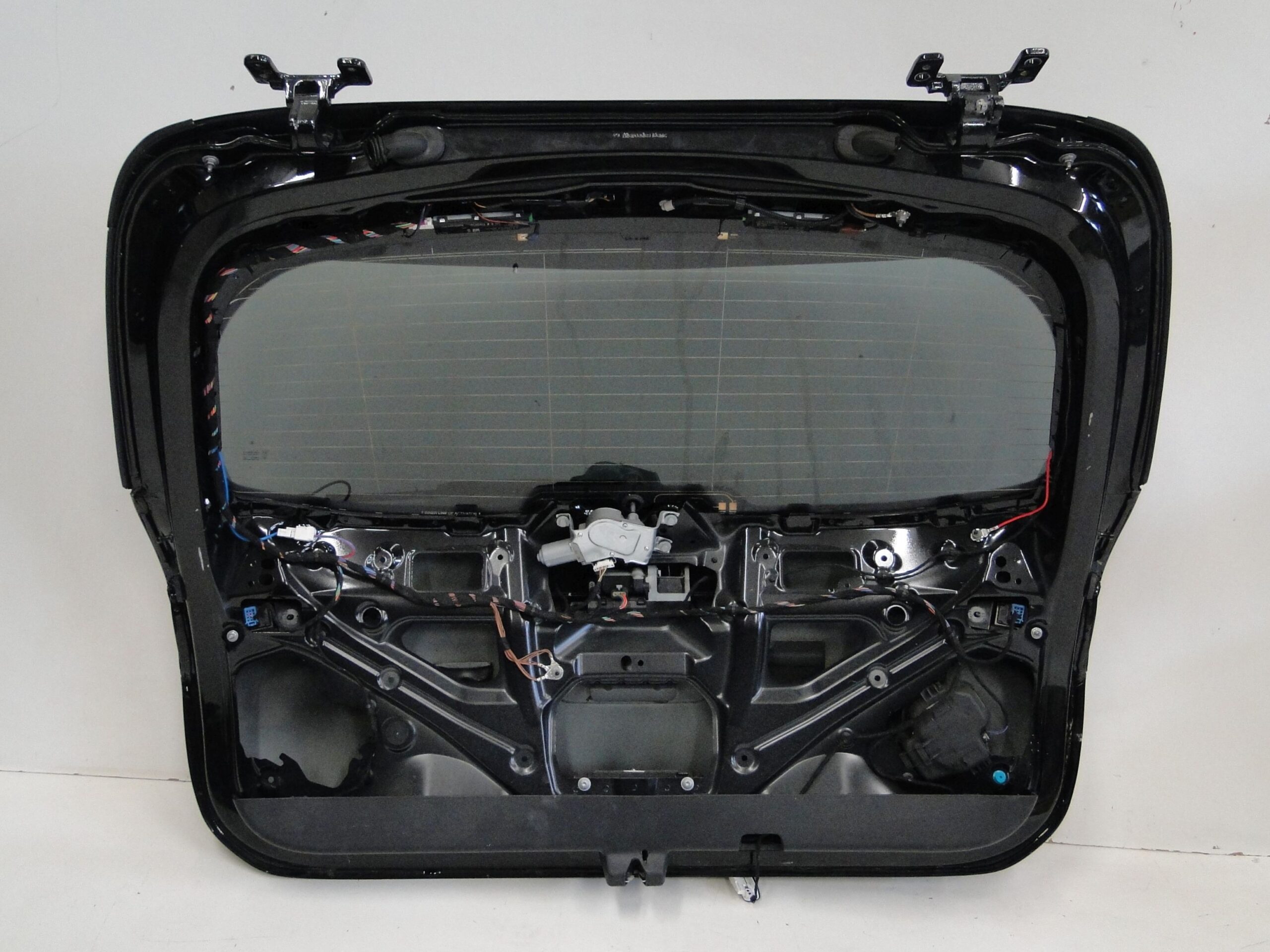 MERCEDES KLAPA TYLNA BAGAŻNIKA SZYBA CZARNA 197 GLC 254 X254 SUV - obrazek 16