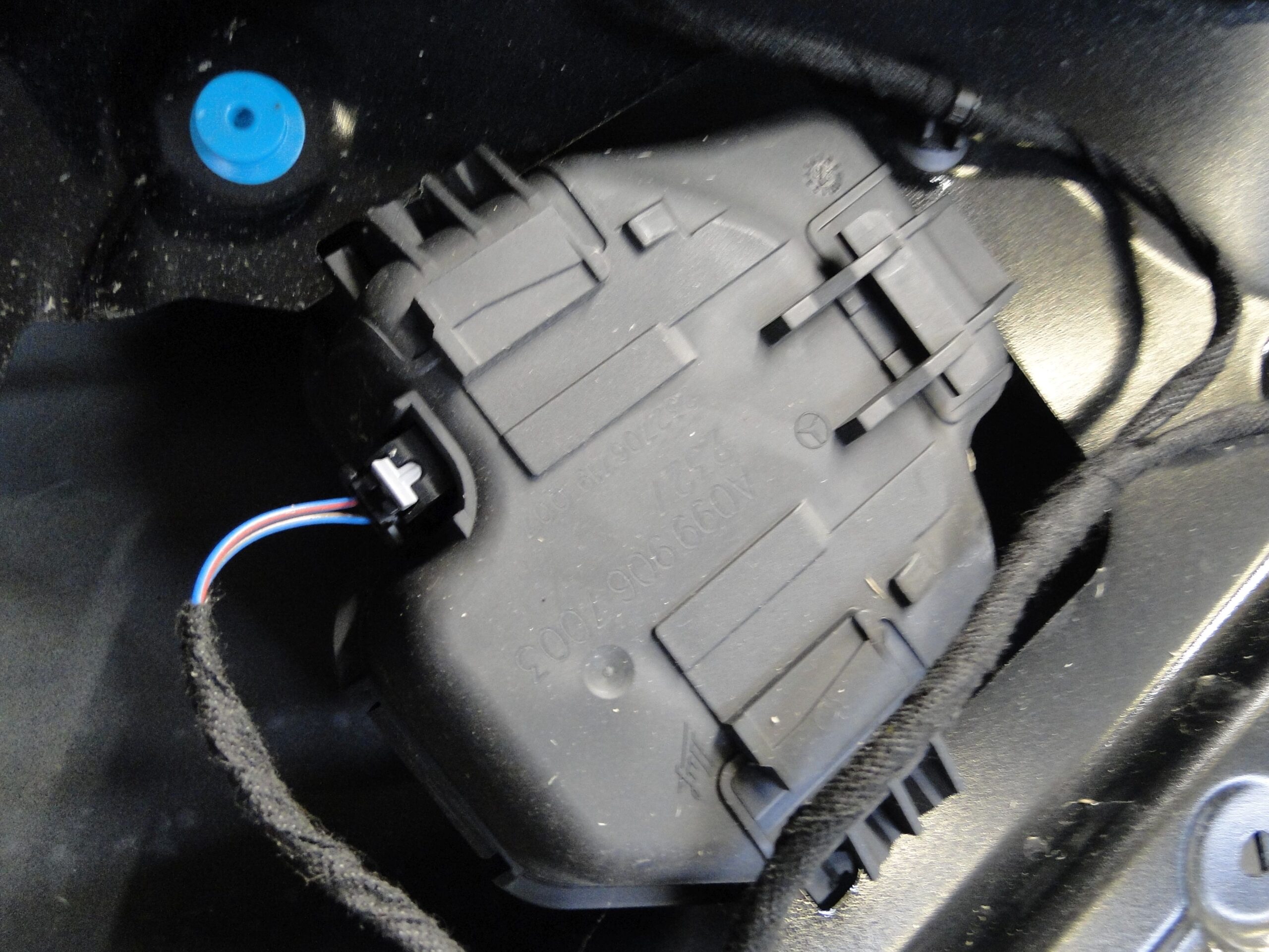 MERCEDES KLAPA TYLNA BAGAŻNIKA SZYBA CZARNA 197 GLC 254 X254 SUV - obrazek 10