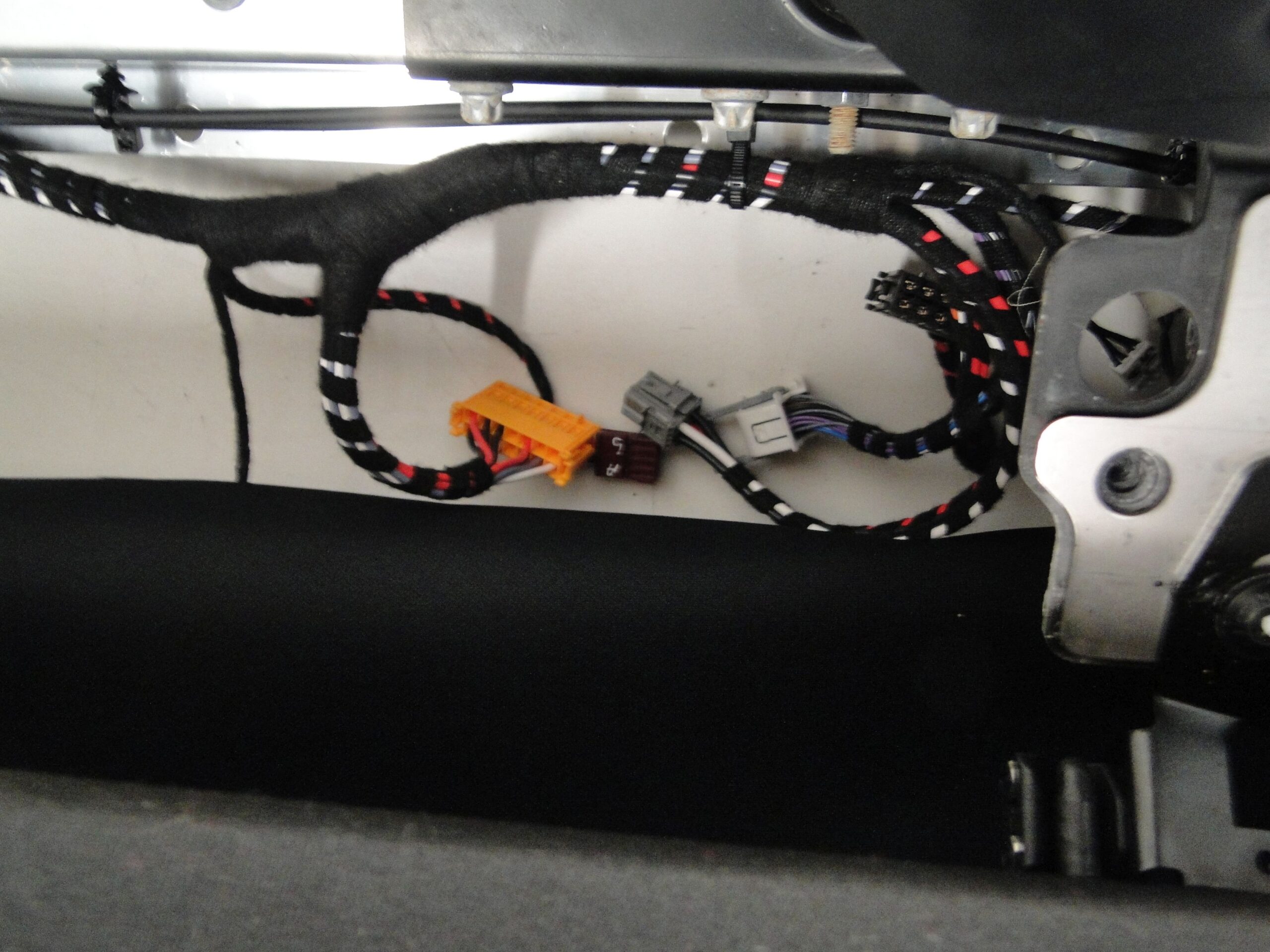 MERCEDES DACH SKŁADANY Z SZYBĄ SZYBA CZARNY AMG GT 190 R190 - obrazek 9