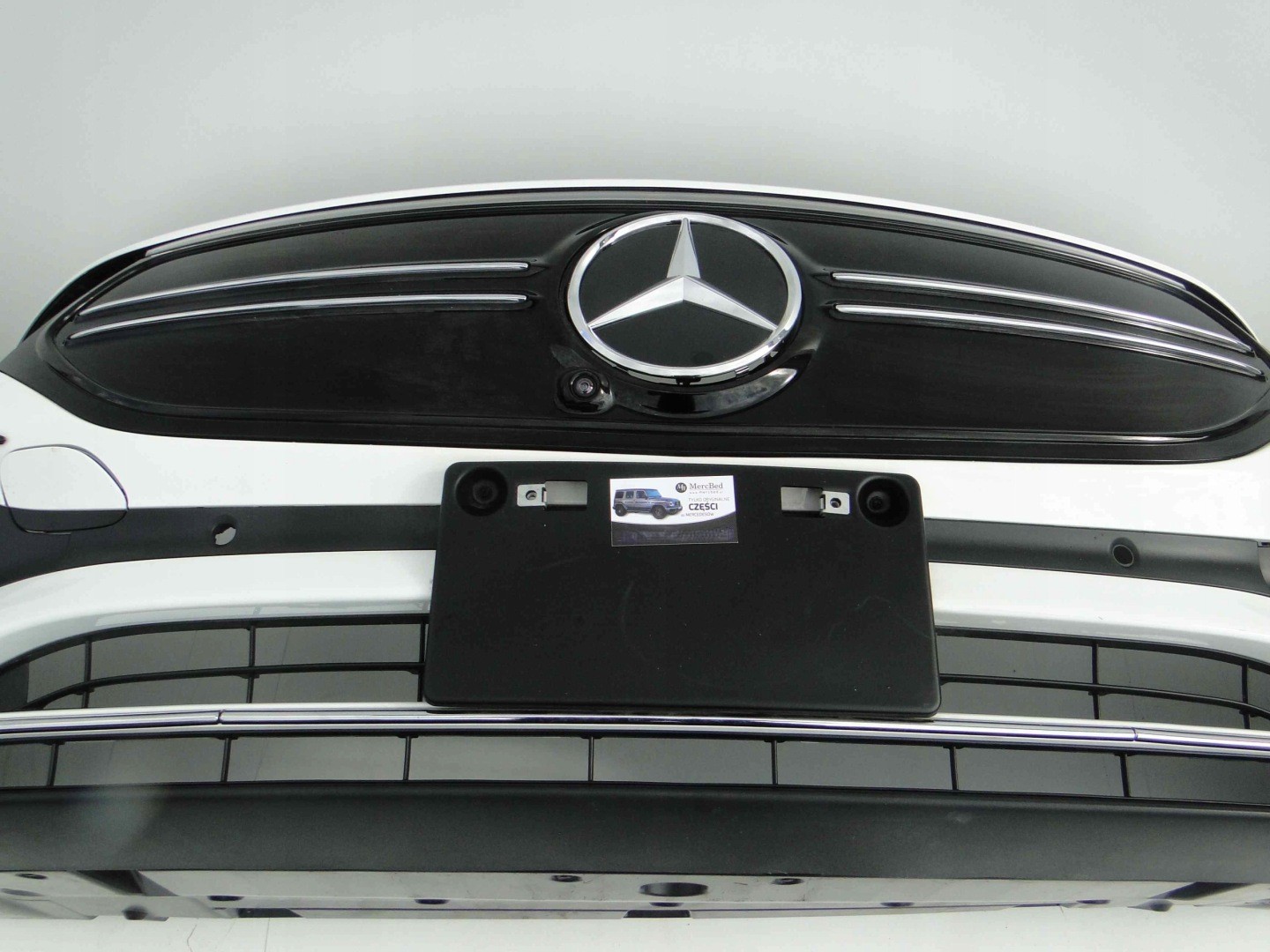 MERCEDES ZDERZAK PRZEDNI AMG BEZ PTS BIAŁY 149 EQA 243 H243 PRZED LIFTEM - obrazek 7