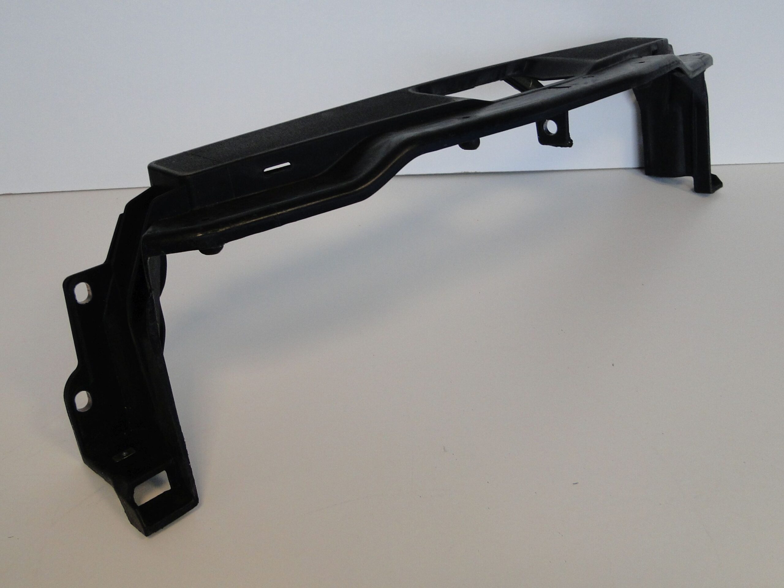 MERCEDES PAS PRZEDNI CZOŁOWY WZMONCNIENIE CLS 218 W218 C218 X218 - obrazek 5