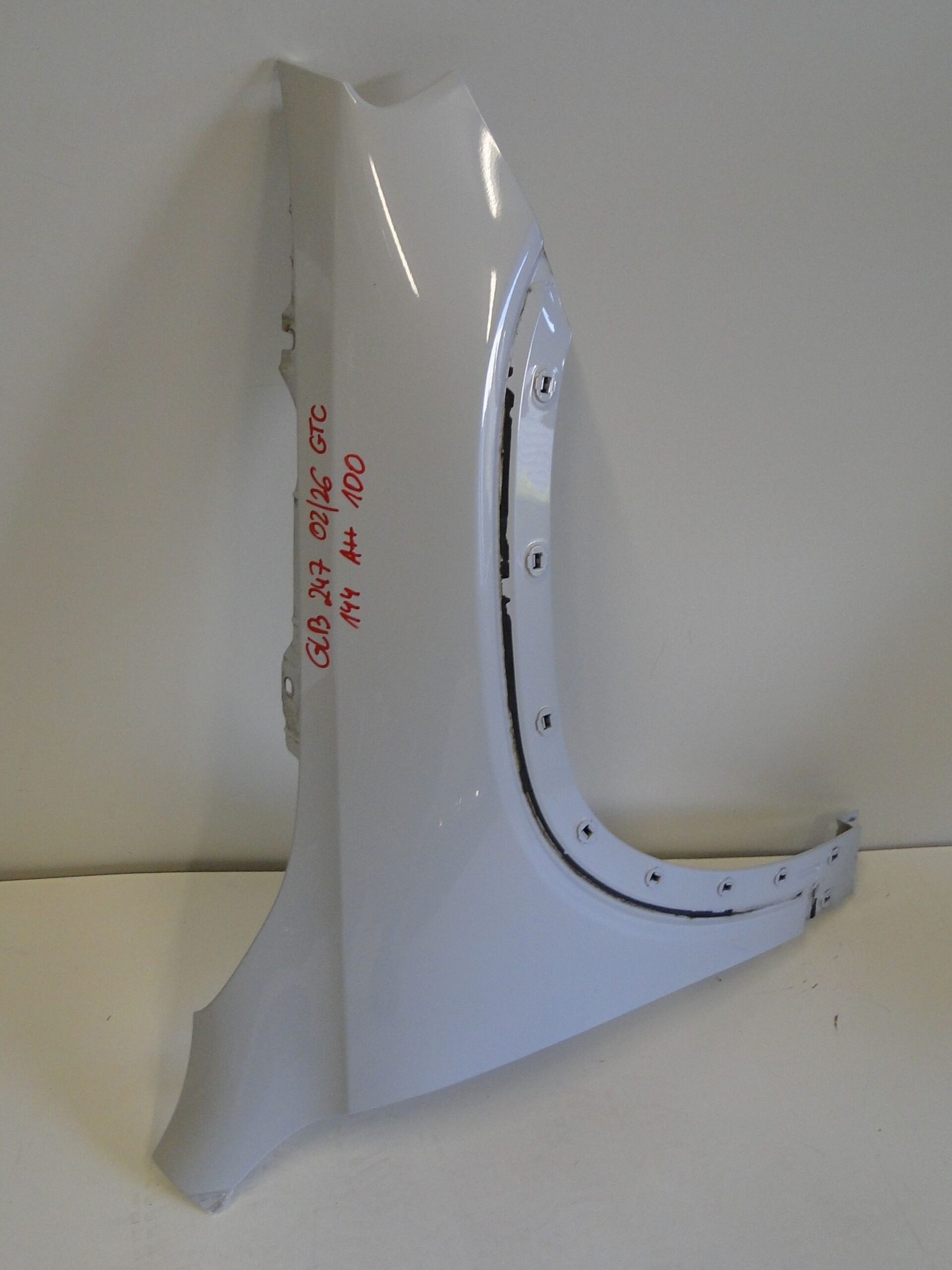 MERCEDES BŁOTNIK PRZEDNI PRAWY BIAŁY 144 PRZÓD GLB 247 X247 - obrazek 8