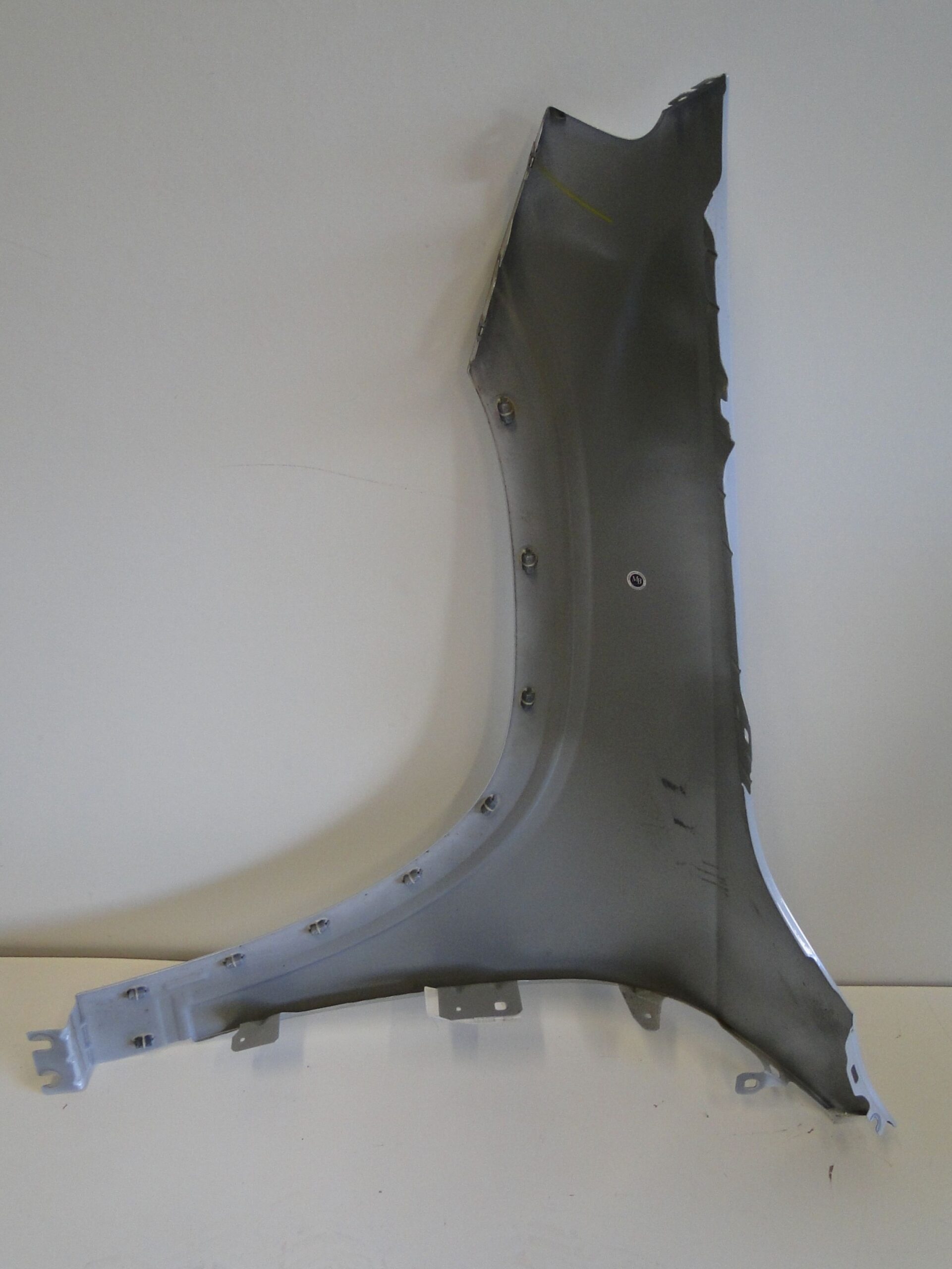 MERCEDES BŁOTNIK PRZEDNI PRAWY BIAŁY 144 PRZÓD GLB 247 X247 - obrazek 9