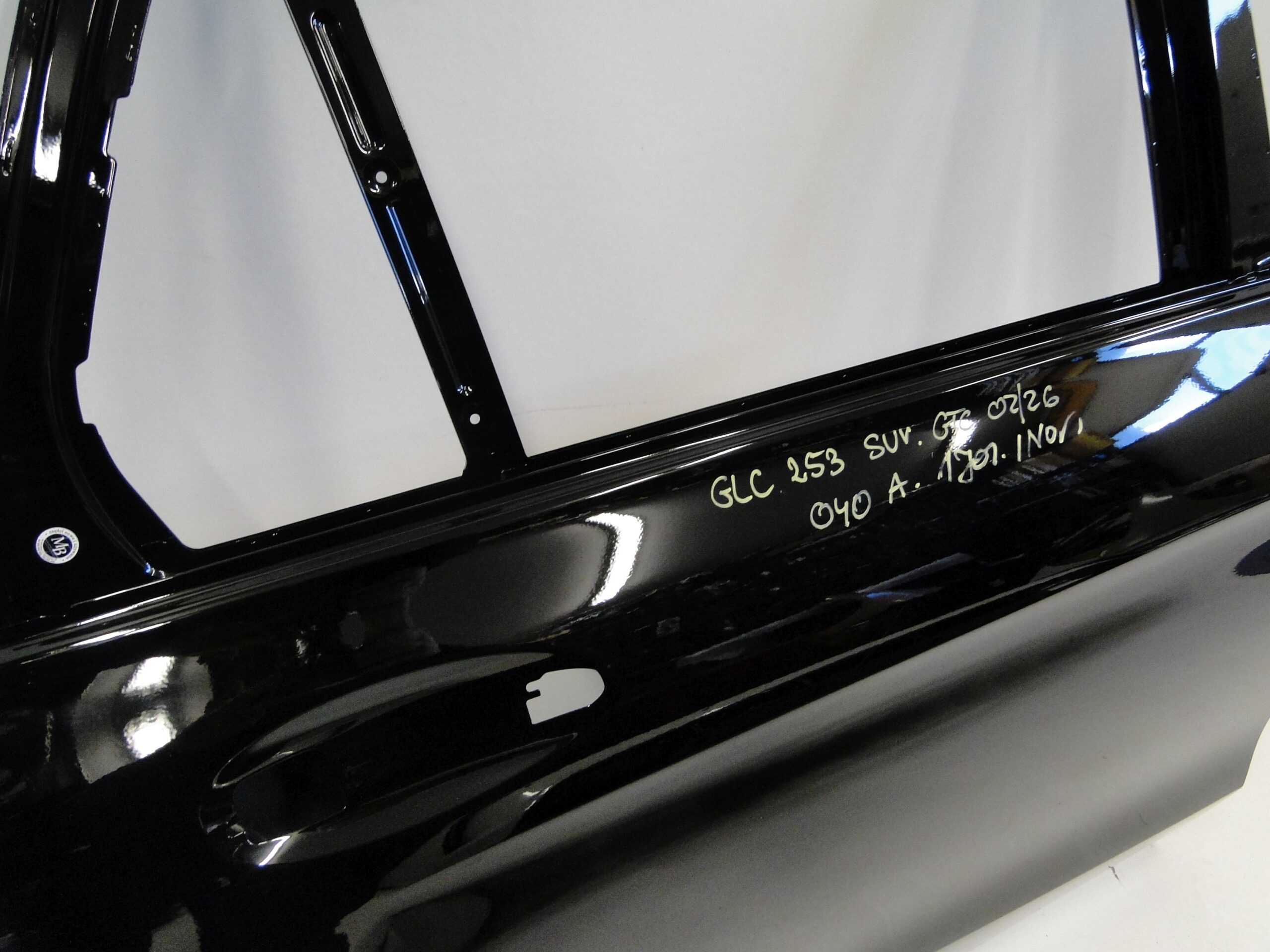 MERCEDES DRZWI TYLNE PRAWE CZARNE 040 TYŁ PRAWY GLC 253 X253 SUV - obrazek 4