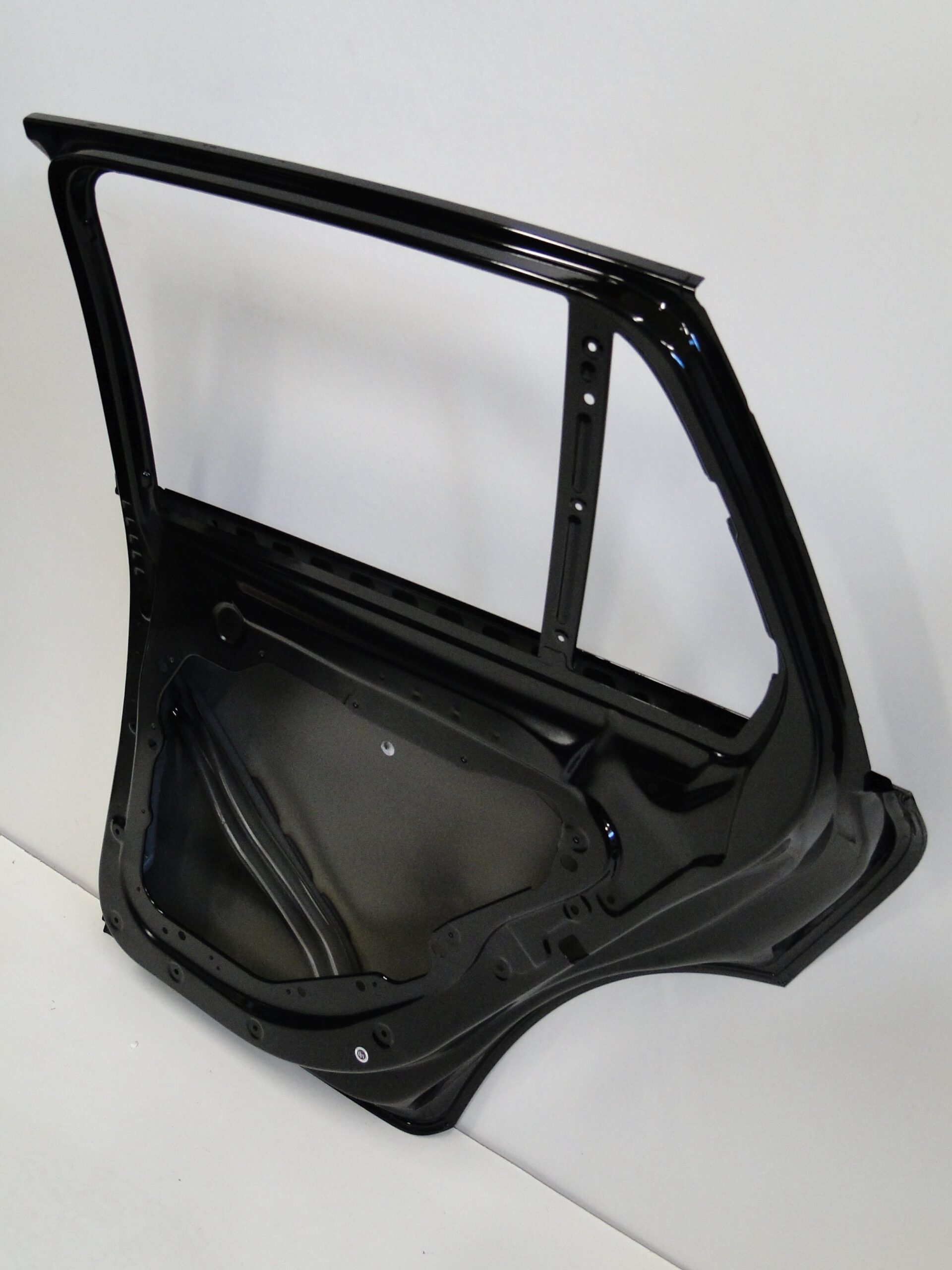 MERCEDES DRZWI TYLNE PRAWE CZARNE 040 TYŁ PRAWY GLC 253 X253 SUV - obrazek 14