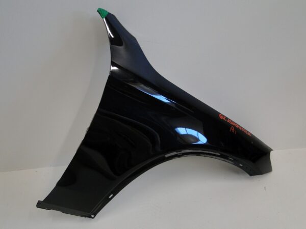 MERCEDES BŁOTNIK PRZEDNI PRAWY CZARNY GLC 253 X253 SUV C253 COUPE