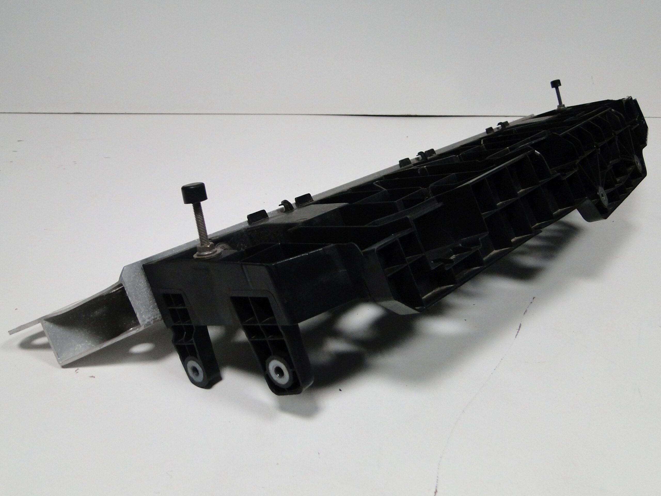 MERCEDES PAS PRZEDNI CZOŁOWY WZMONCNIENIE BELKA GÓRNA EQE 295 V295 - obrazek 5