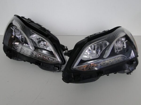 MERCEDES LAMPA PRZEDNIA PRAWA LED EUROPEJSKA E KLASA 212 W212 S212 LIFT