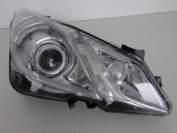 MERCEDES LAMPA PRZEDNIA PRAWA XENON BI-XENON E KLASA 207 W207 C207 A207 PRZED LIFTEM