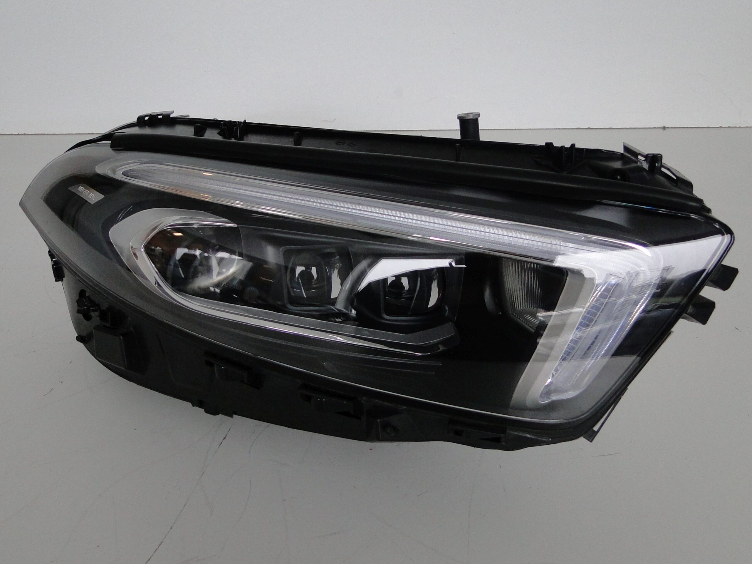 MERCEDES LAMPA PRAWA LED MULTIBEAM A KLASA 177 W117 PRZED LIFTEM - obrazek 2