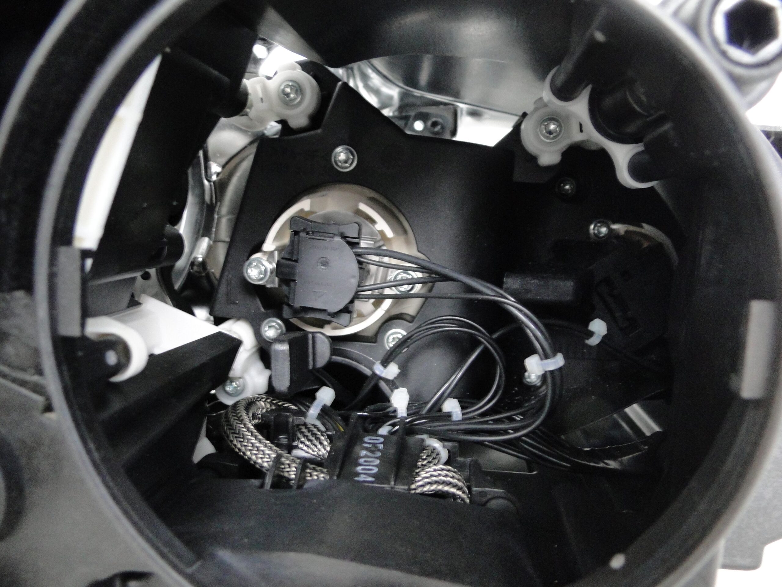 MERCEDES LAMPA PRZEDNIA LEWA BI-XENON XENON SL 230 R230 LIFT - obrazek 8