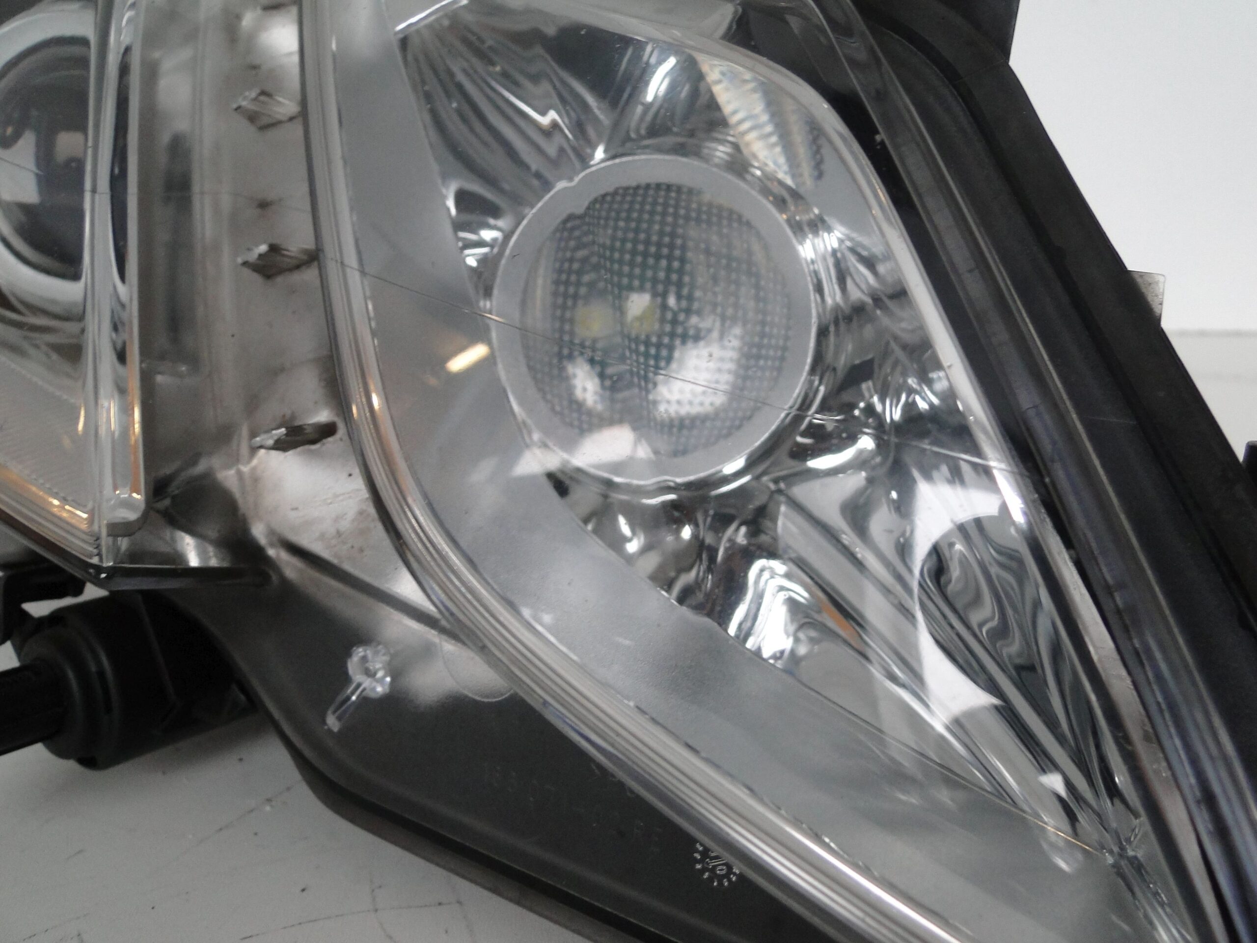 MERCEDES LAMPA PRAWA XENON BI-XENON E KLASA 207 W207 C207 A207 PRZED LIFTEM - obrazek 3