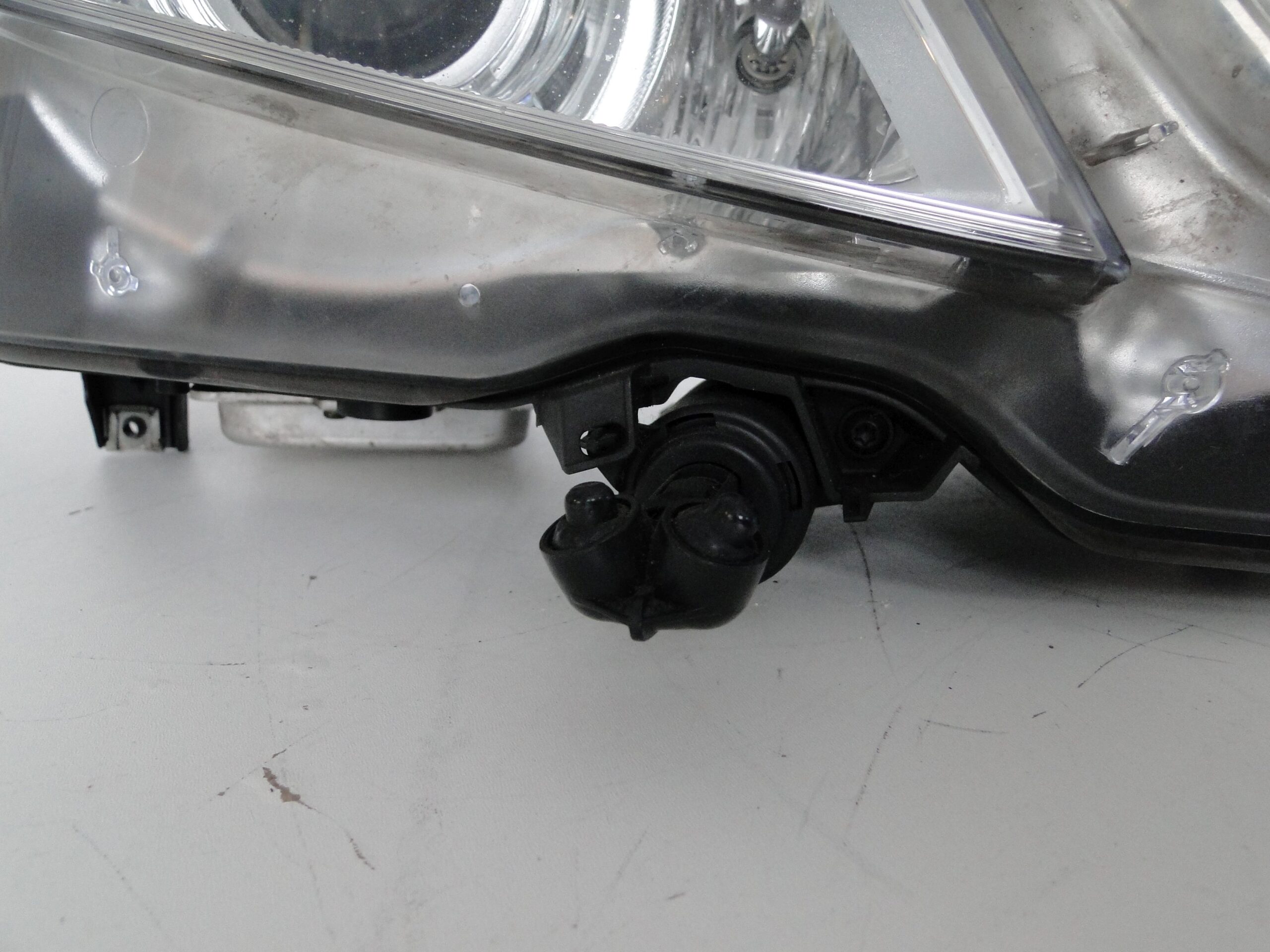 MERCEDES LAMPA PRAWA XENON BI-XENON E KLASA 207 W207 C207 A207 PRZED LIFTEM - obrazek 5