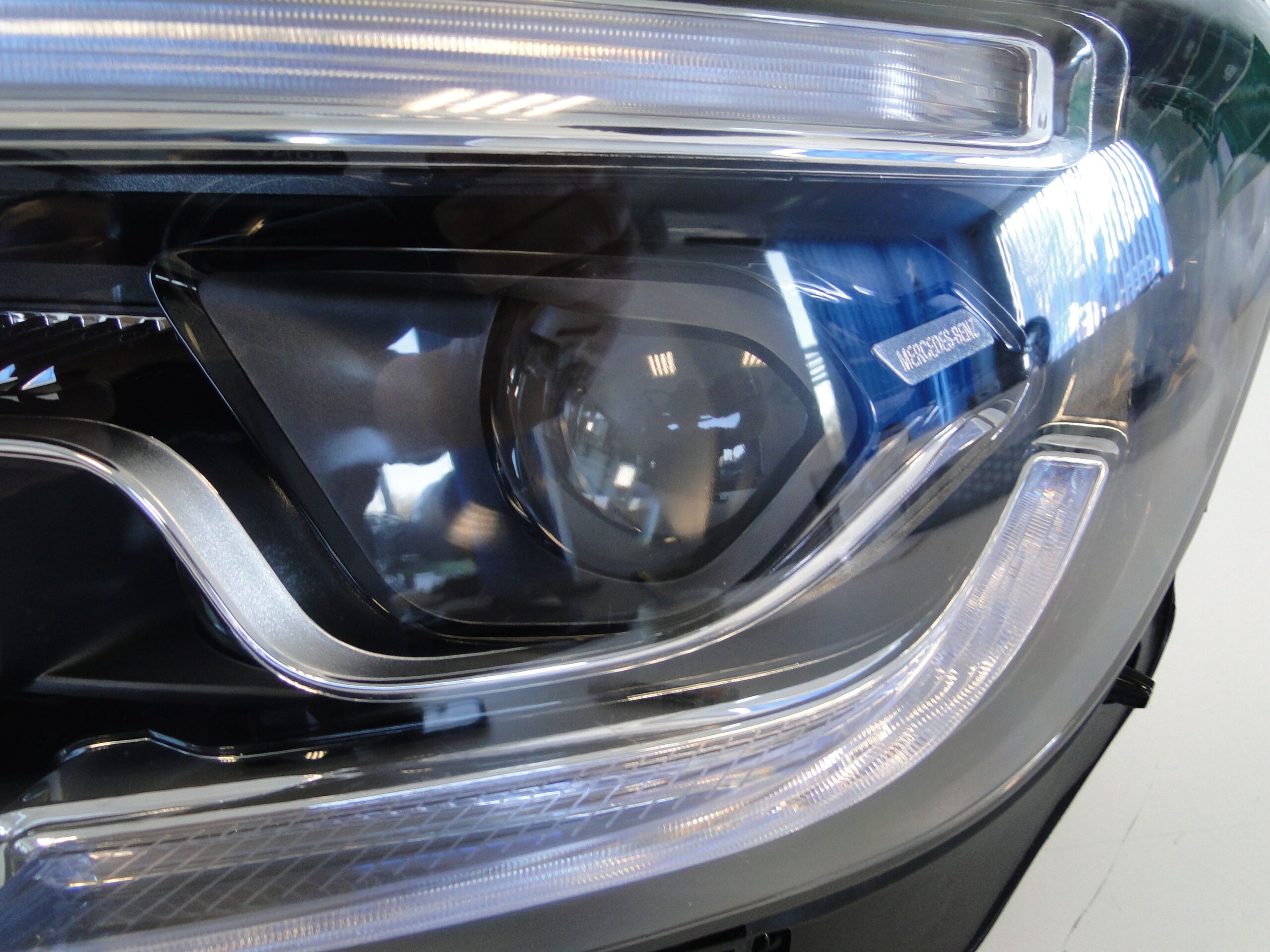 MERCEDES LAMPA LEWA LED MULTIBEAM GLB 247 X247 PRZED LIFTEM - obrazek 8