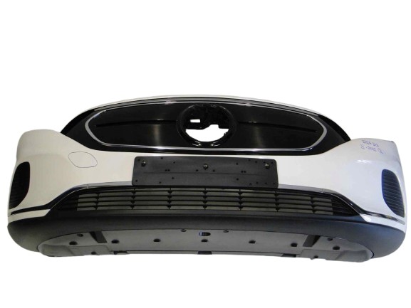 MERCEDES ZDERZAK PRZEDNI BEZ PTS BIAŁY EQA 243 H243 PRZED LIFTEM